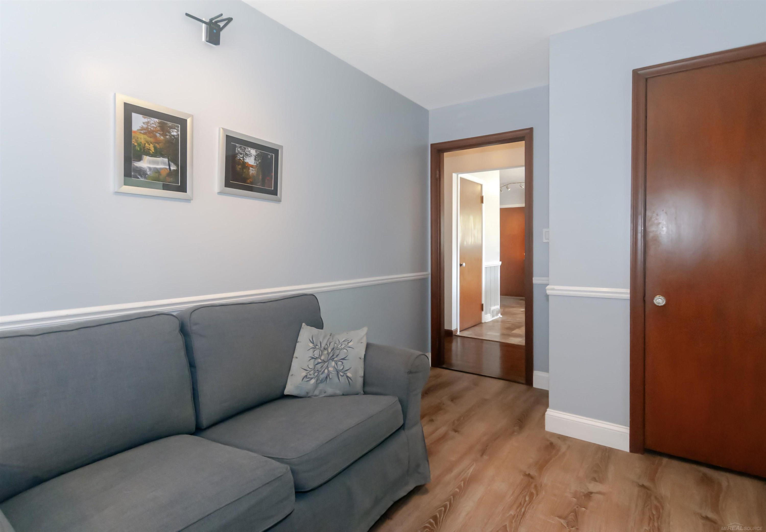 1723 Hawthorne Road, Grosse Pointe Woods, MI 48236 — Photo 22