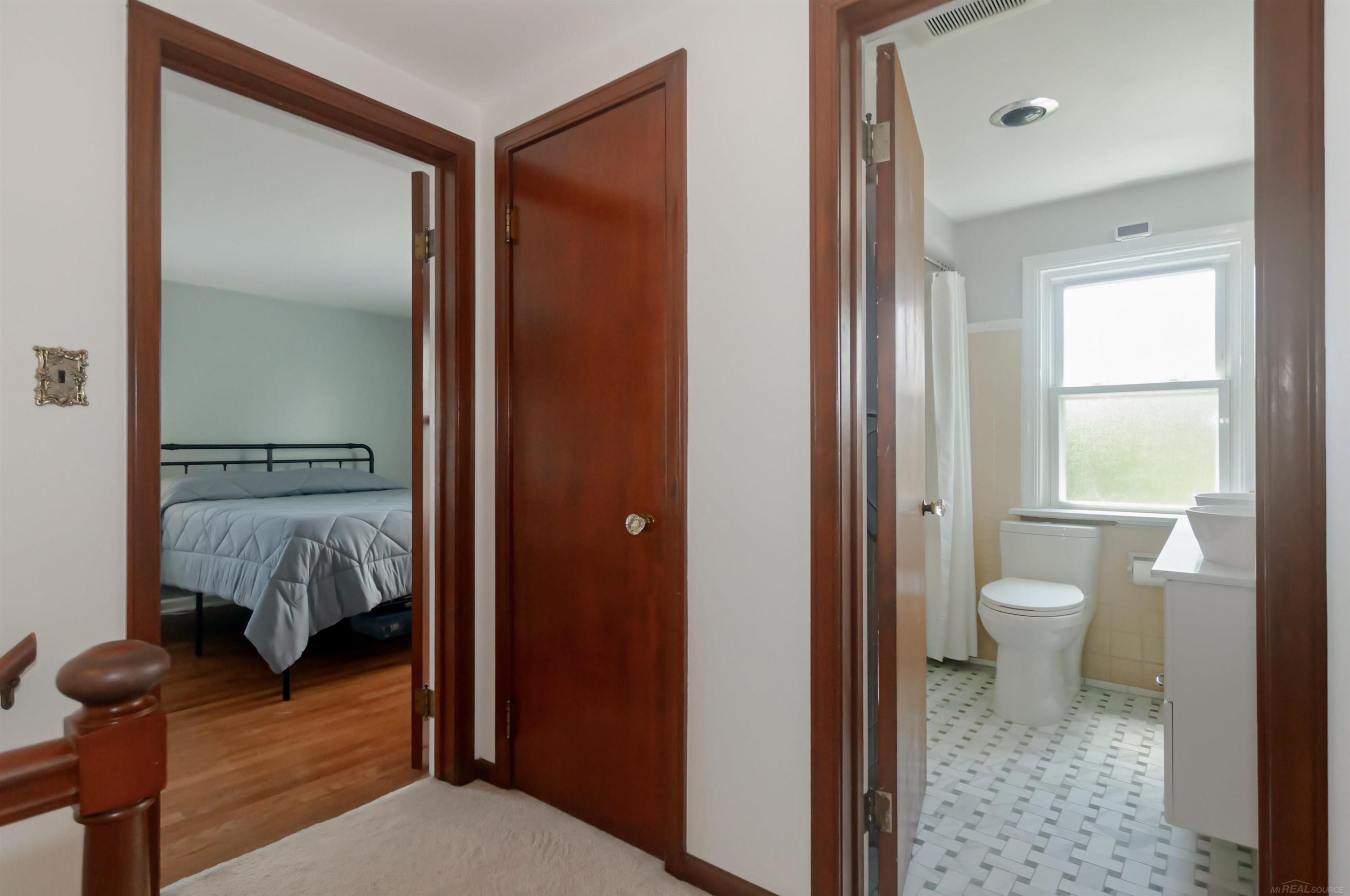 1723 Hawthorne Road, Grosse Pointe Woods, MI 48236 — Photo 24