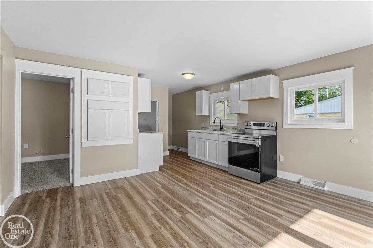 2635 24th Street, Port Huron, MI 48060 — Photo 3