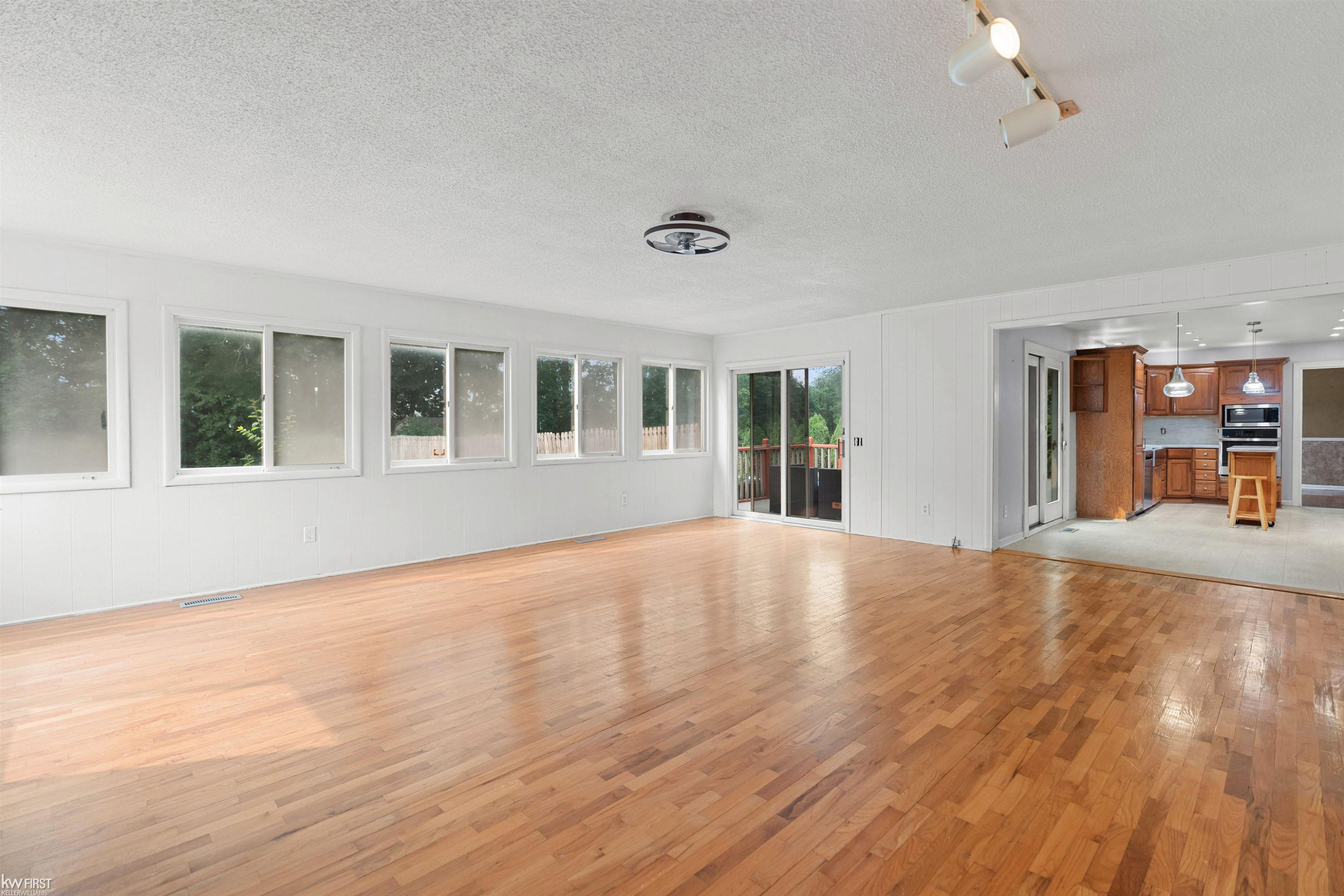 4333 Post Drive, Flint, MI 48532 — Photo 10