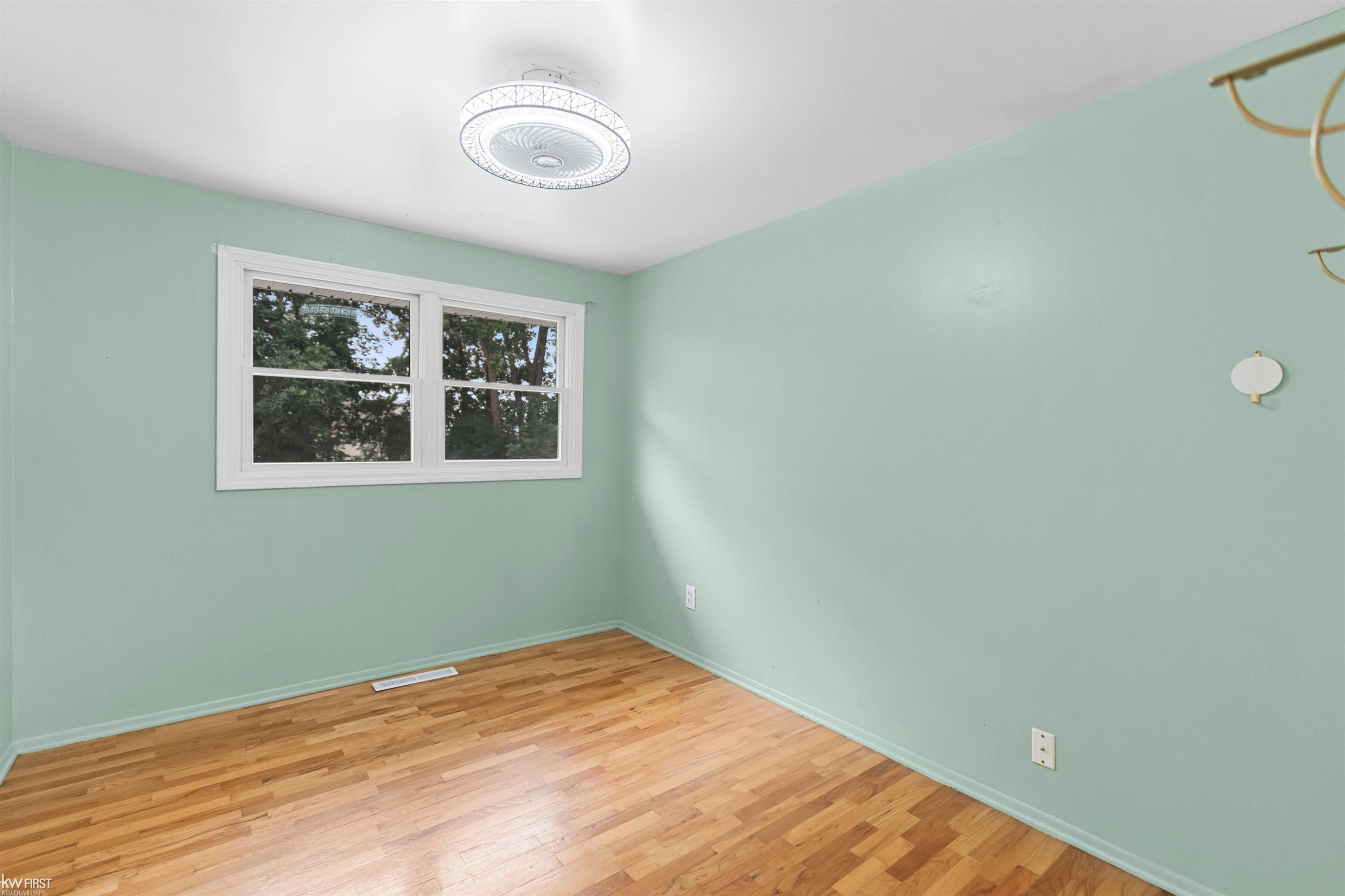 4333 Post Drive, Flint, MI 48532 — Photo 25