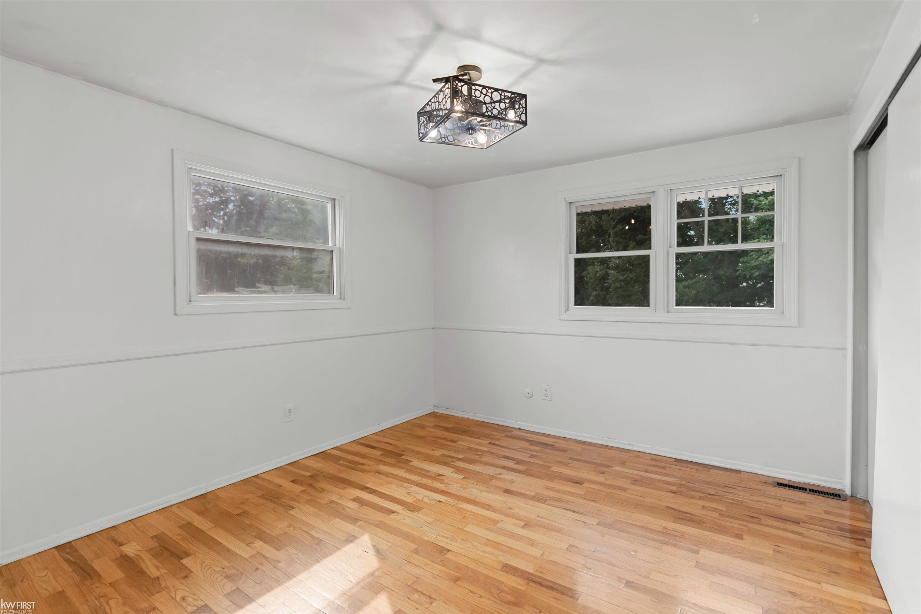 4333 Post Drive, Flint, MI 48532 — Photo 31
