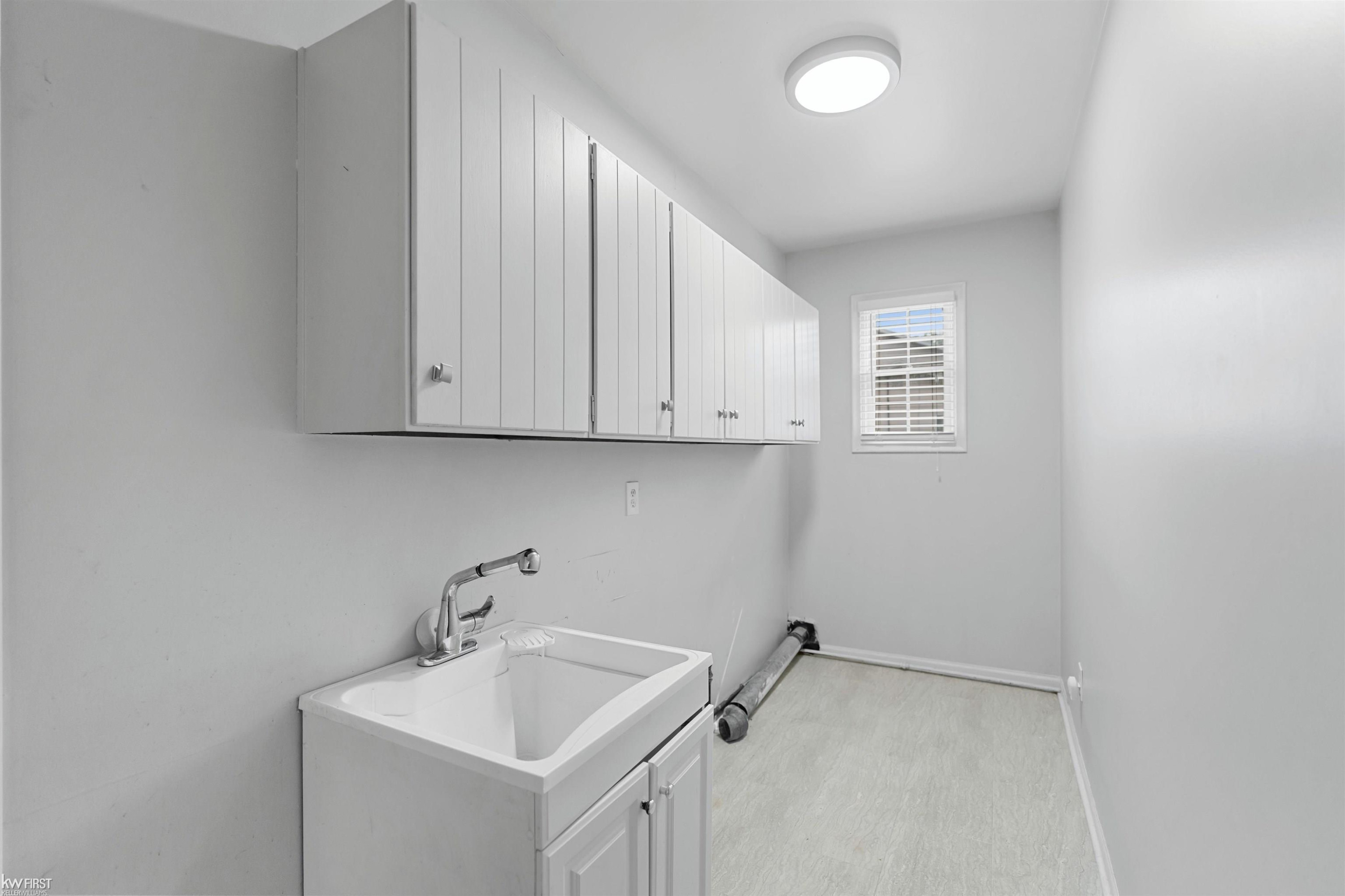 4333 Post Drive, Flint, MI 48532 — Photo 35