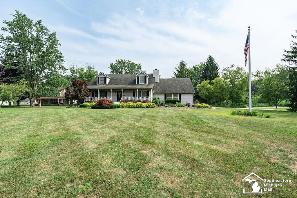 21680 Bell Road, New Boston, MI 48164