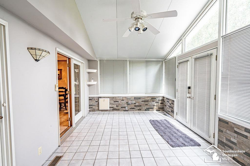 21680 Bell Road, New Boston, MI 48164 — Photo 11