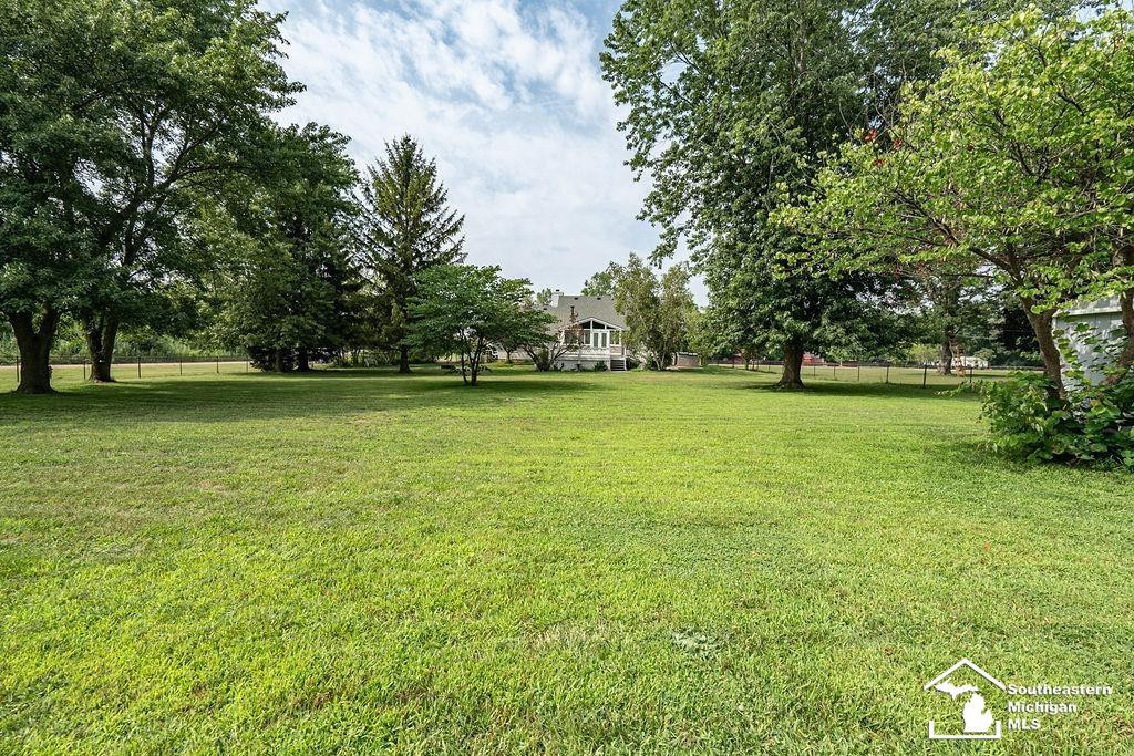 21680 Bell Road, New Boston, MI 48164 — Photo 38