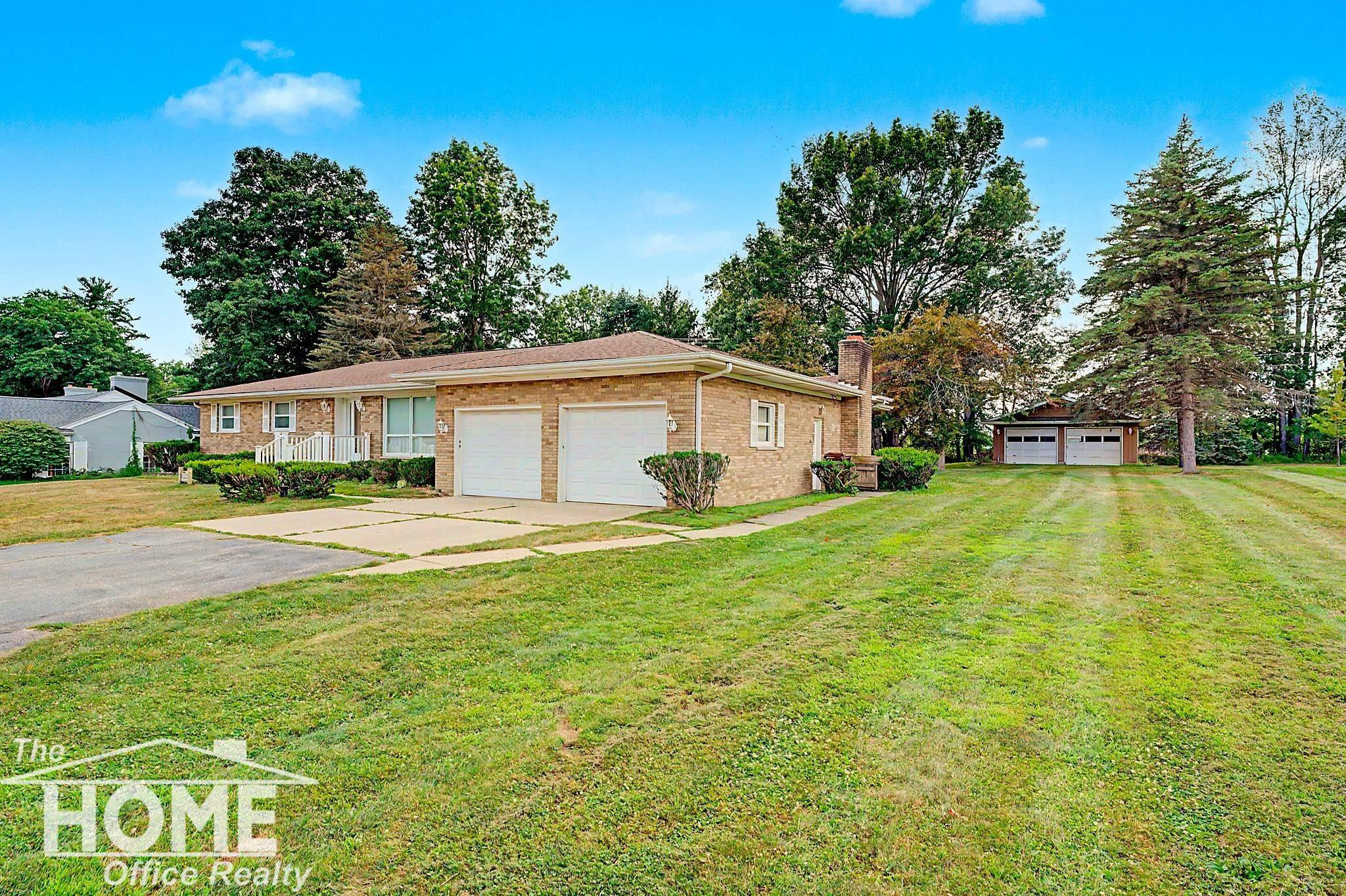 7868 Woodbury Road, Laingsburg, MI 48848