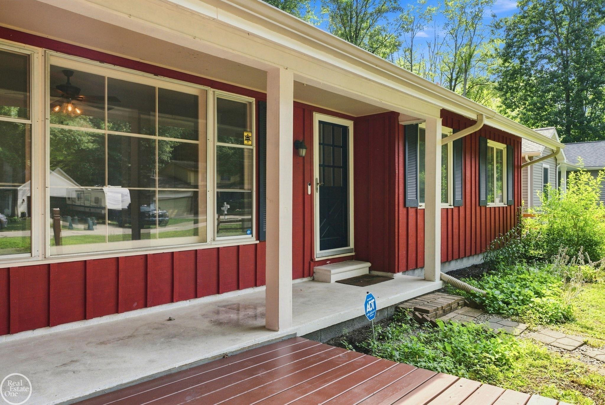 4247 Old Forge Drive, MI 48059 — Photo 6