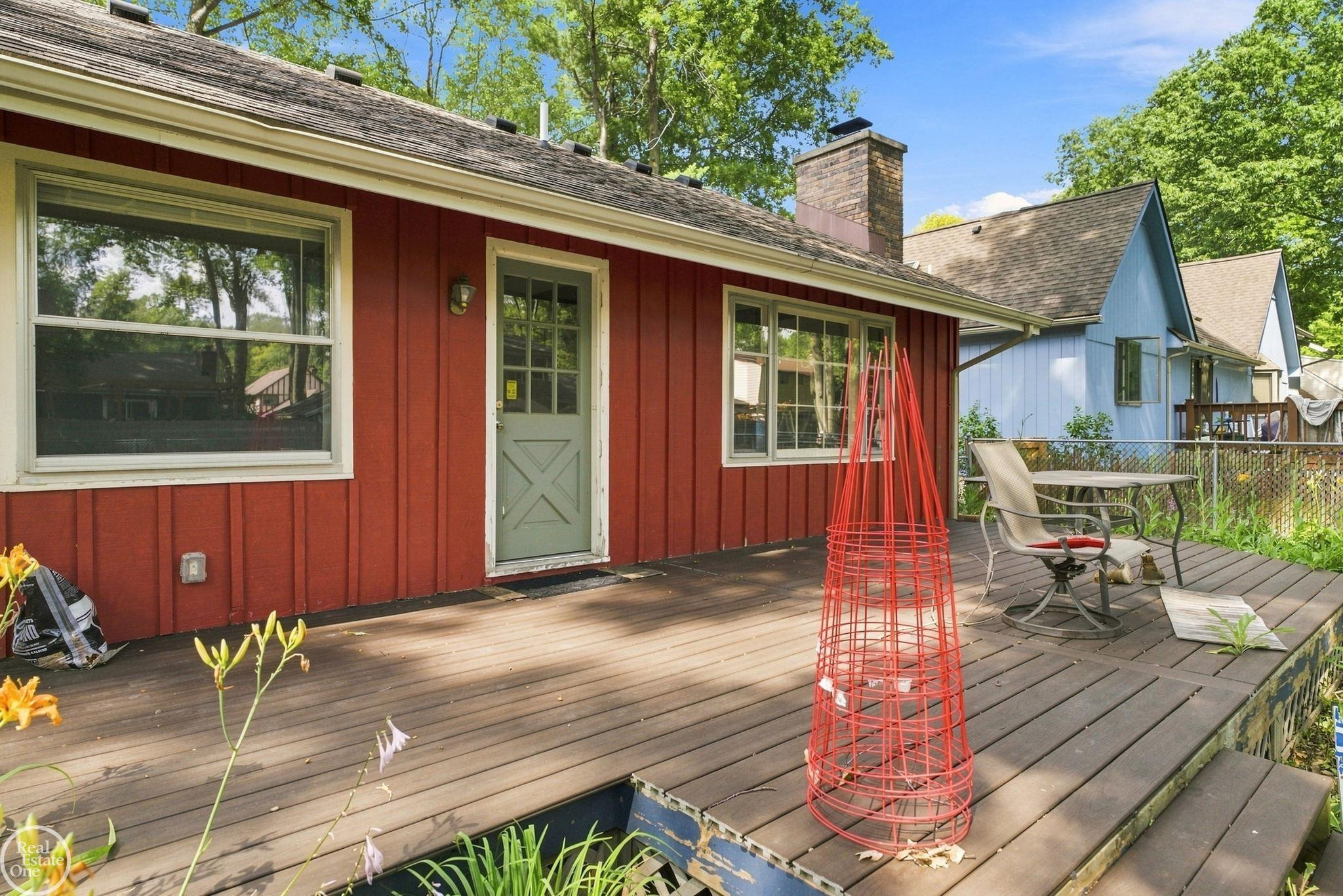 4247 Old Forge Drive, MI 48059 — Photo 12