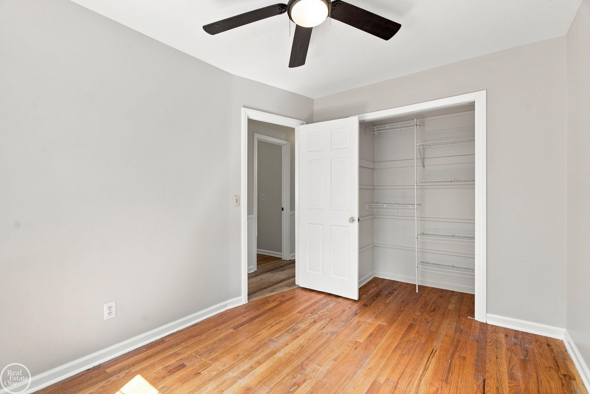 4247 Old Forge Drive, MI 48059 — Photo 28