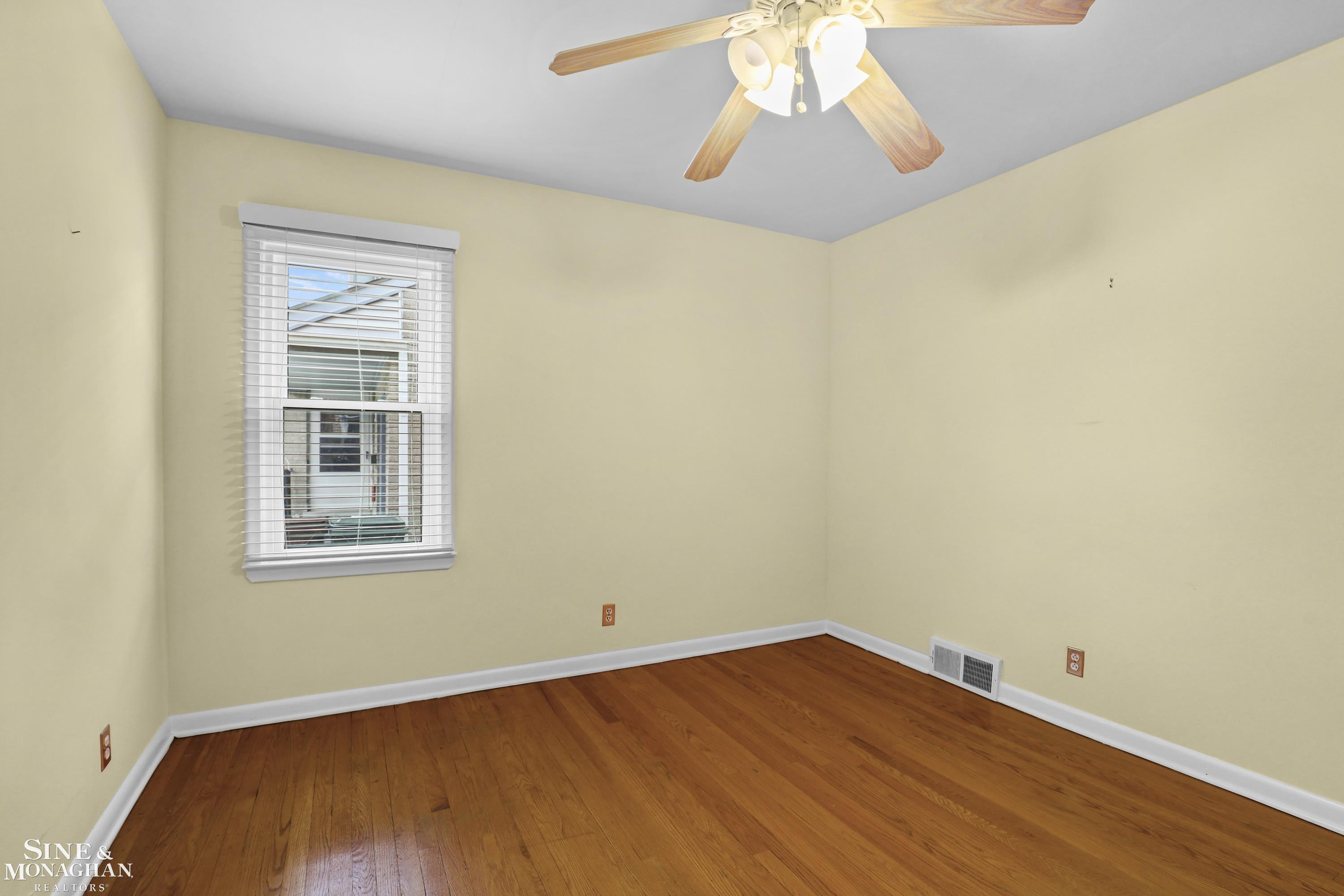 20631 Wedgewood Drive, Grosse Pointe Woods, MI 48236 — Photo 19