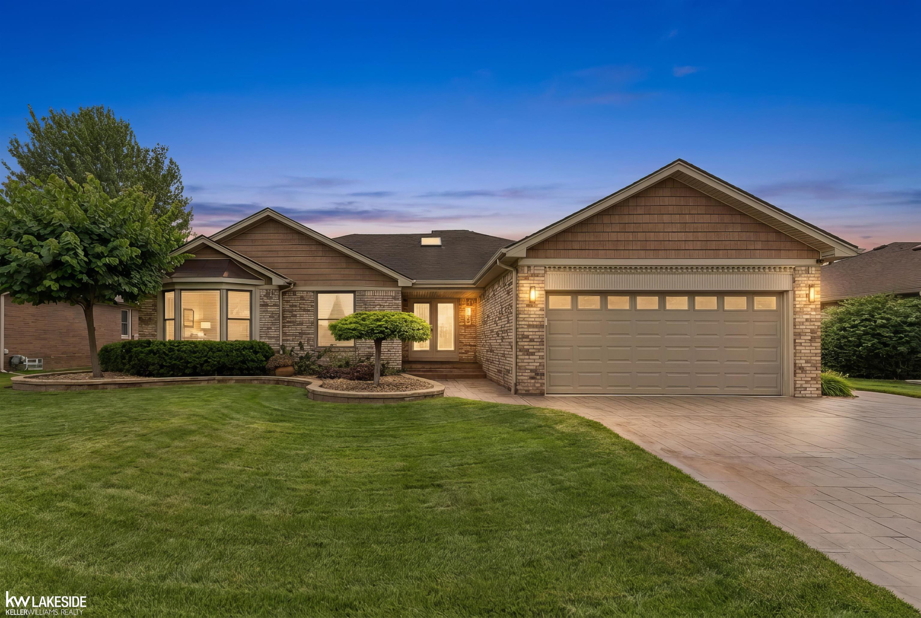 15444 Windsong Drive, Macomb, MI 48044