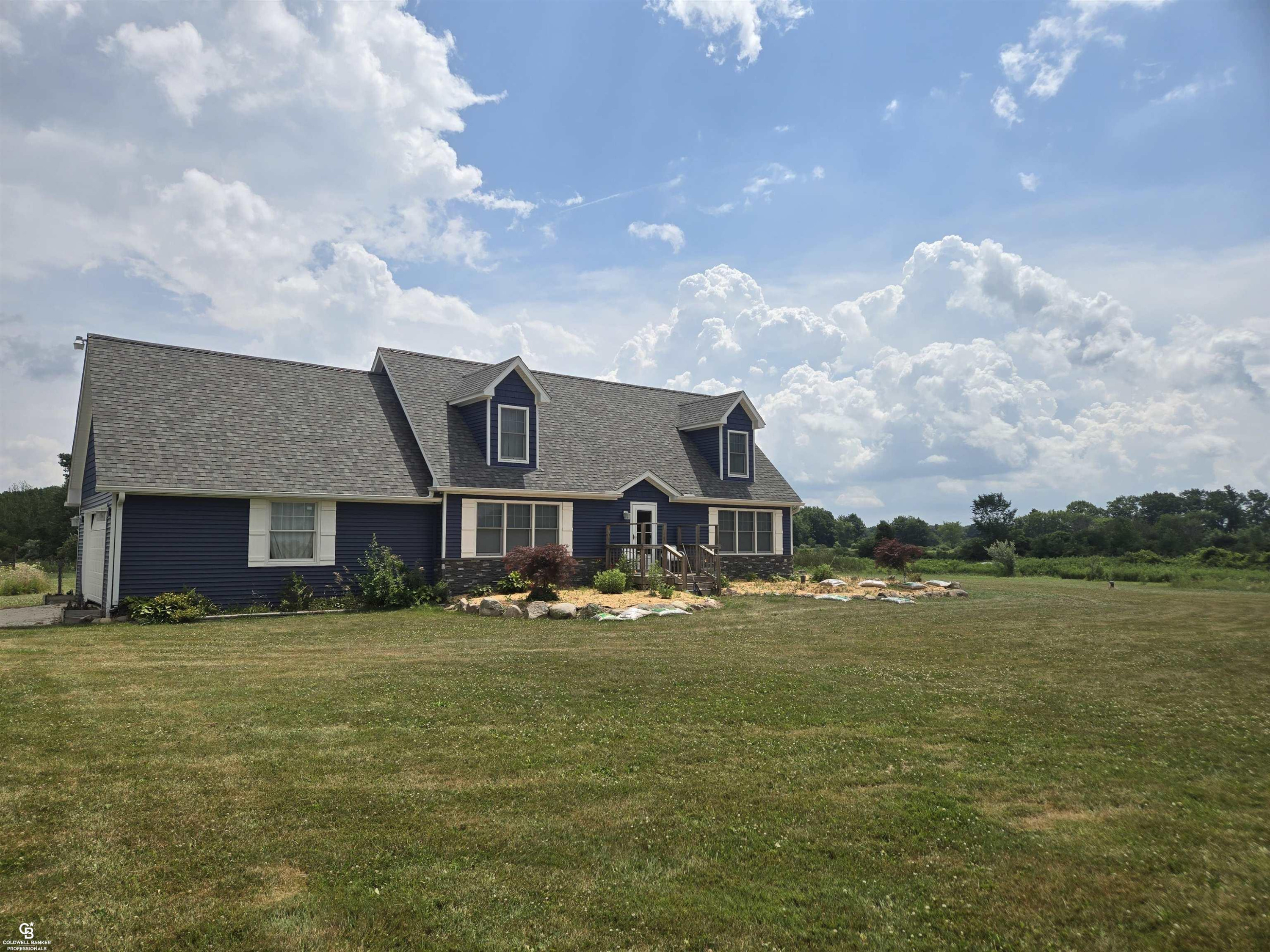 5350 Emmett Road, Emmett, MI 48022 — Photo 8