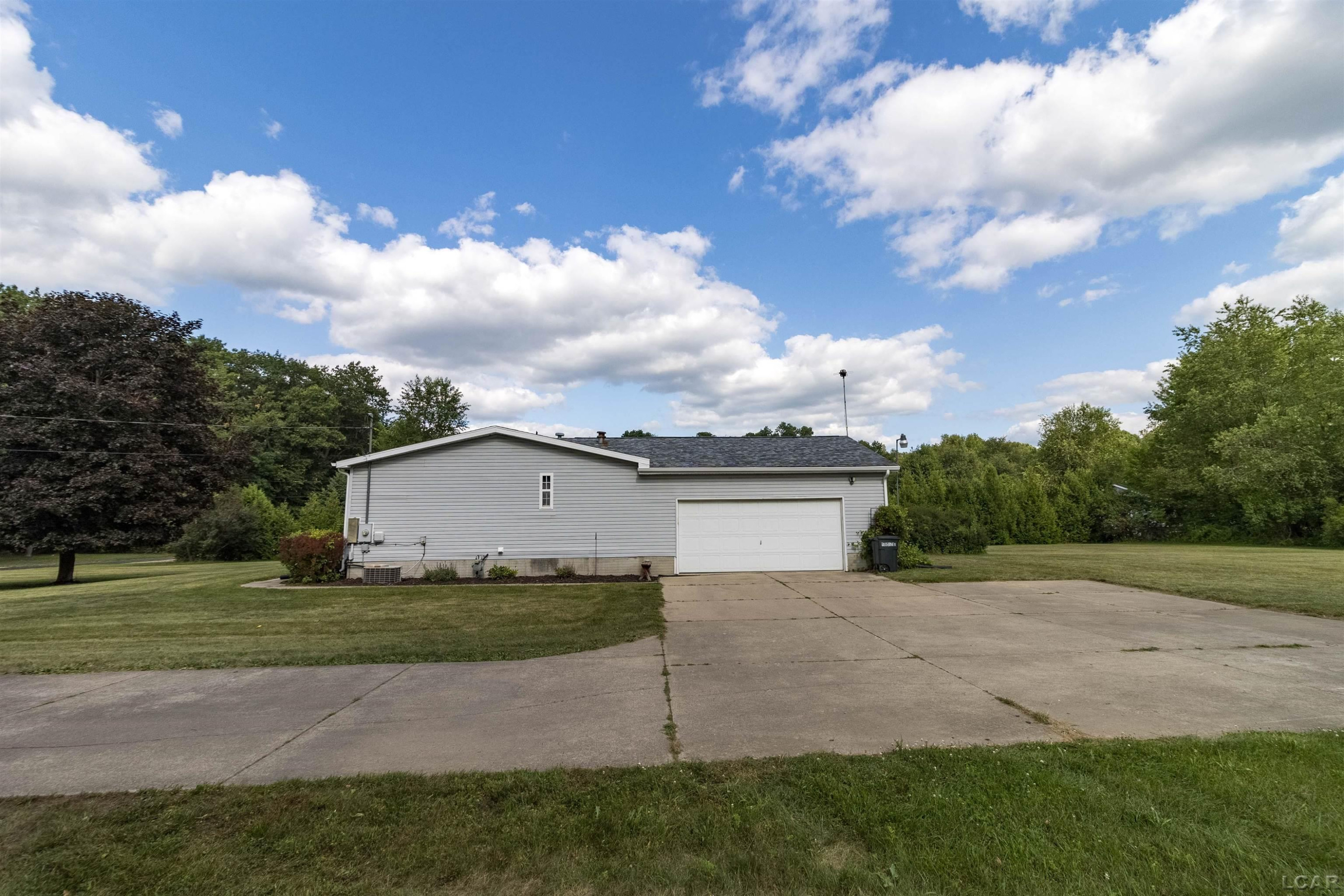5043 N Adrian Highway, Adrian, MI 49221 — Photo 41