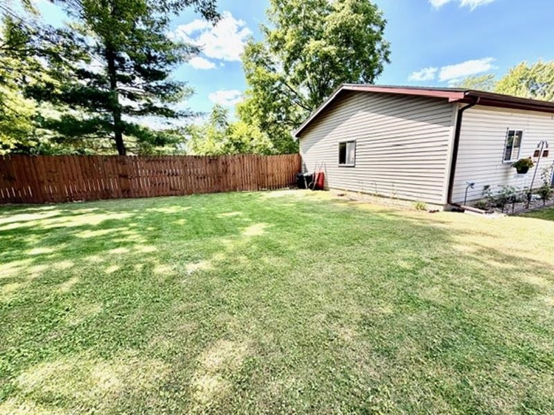 608 E Liberty Street, Chesaning, MI 48616 — Photo 7