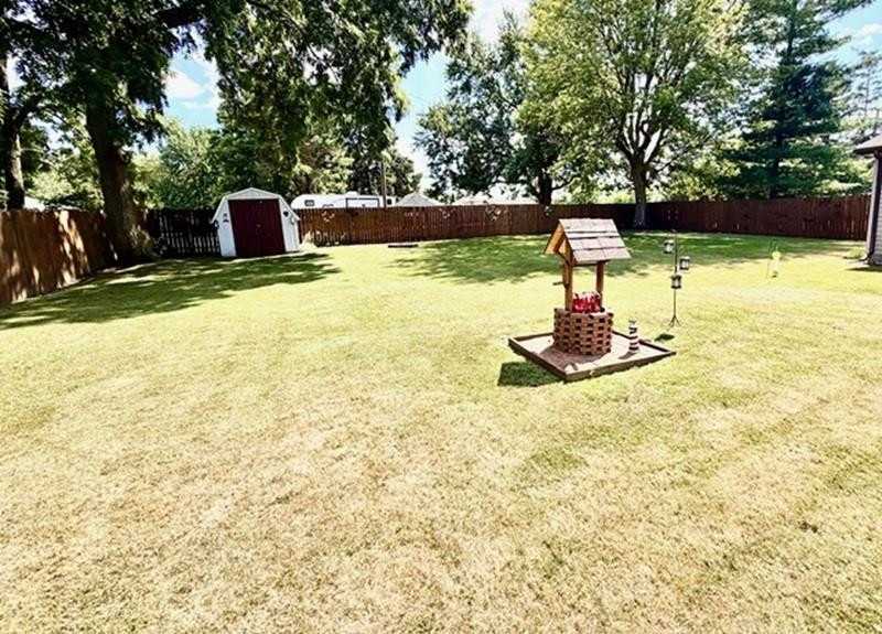 608 E Liberty Street, Chesaning, MI 48616 — Photo 9