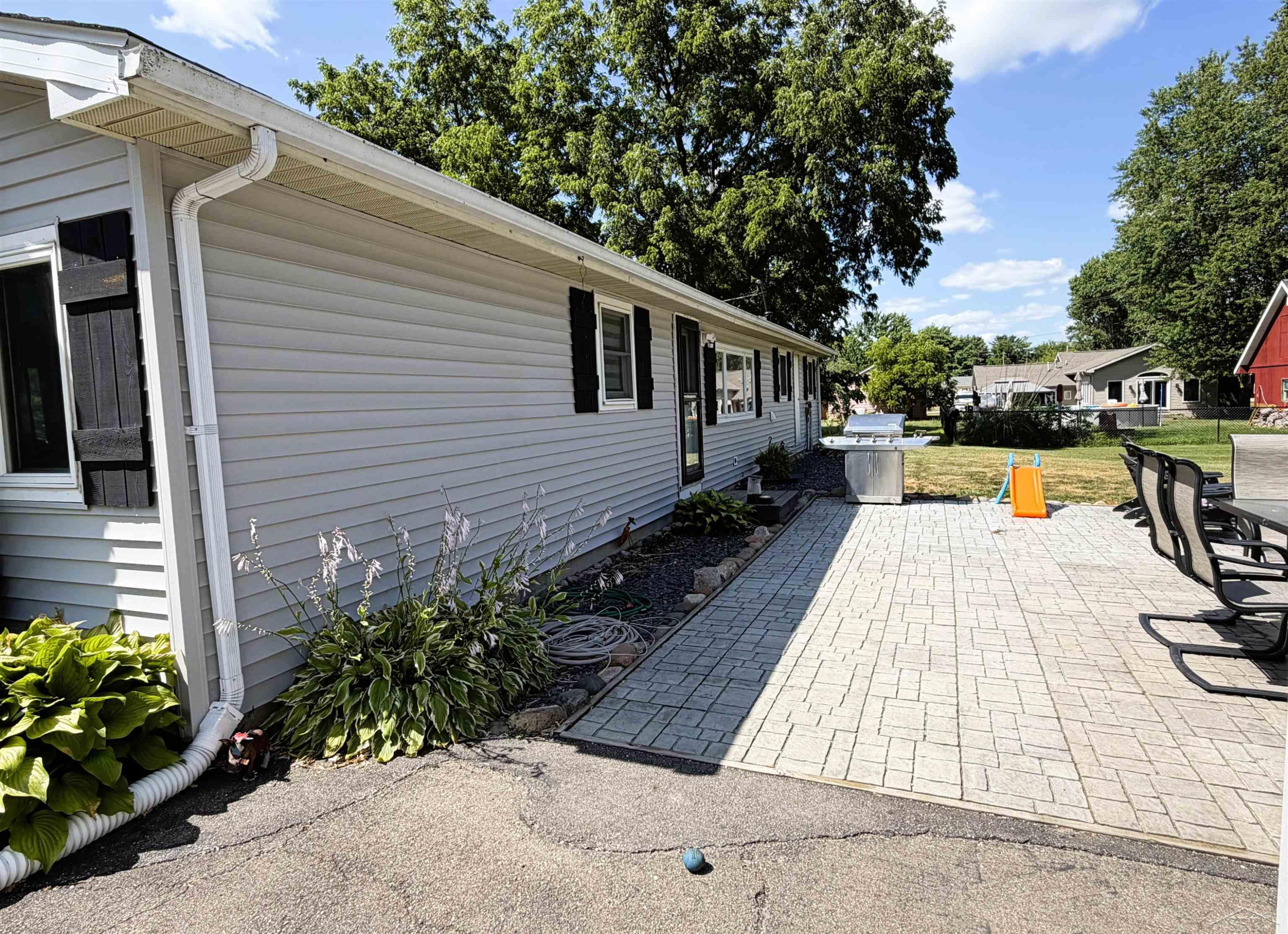325 S Main Street, Chesaning, MI 48616 — Photo 3