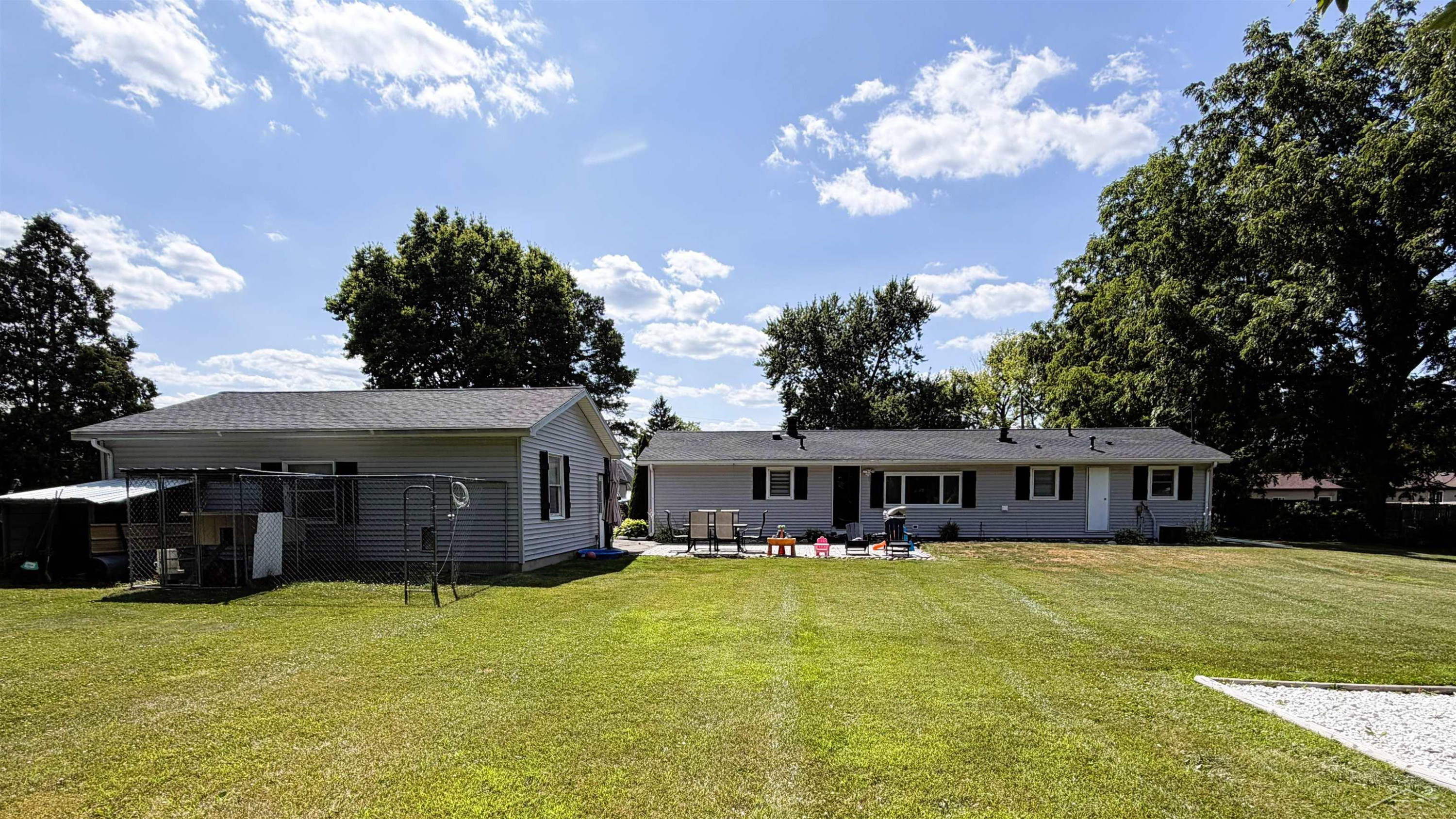 325 S Main Street, Chesaning, MI 48616 — Photo 5