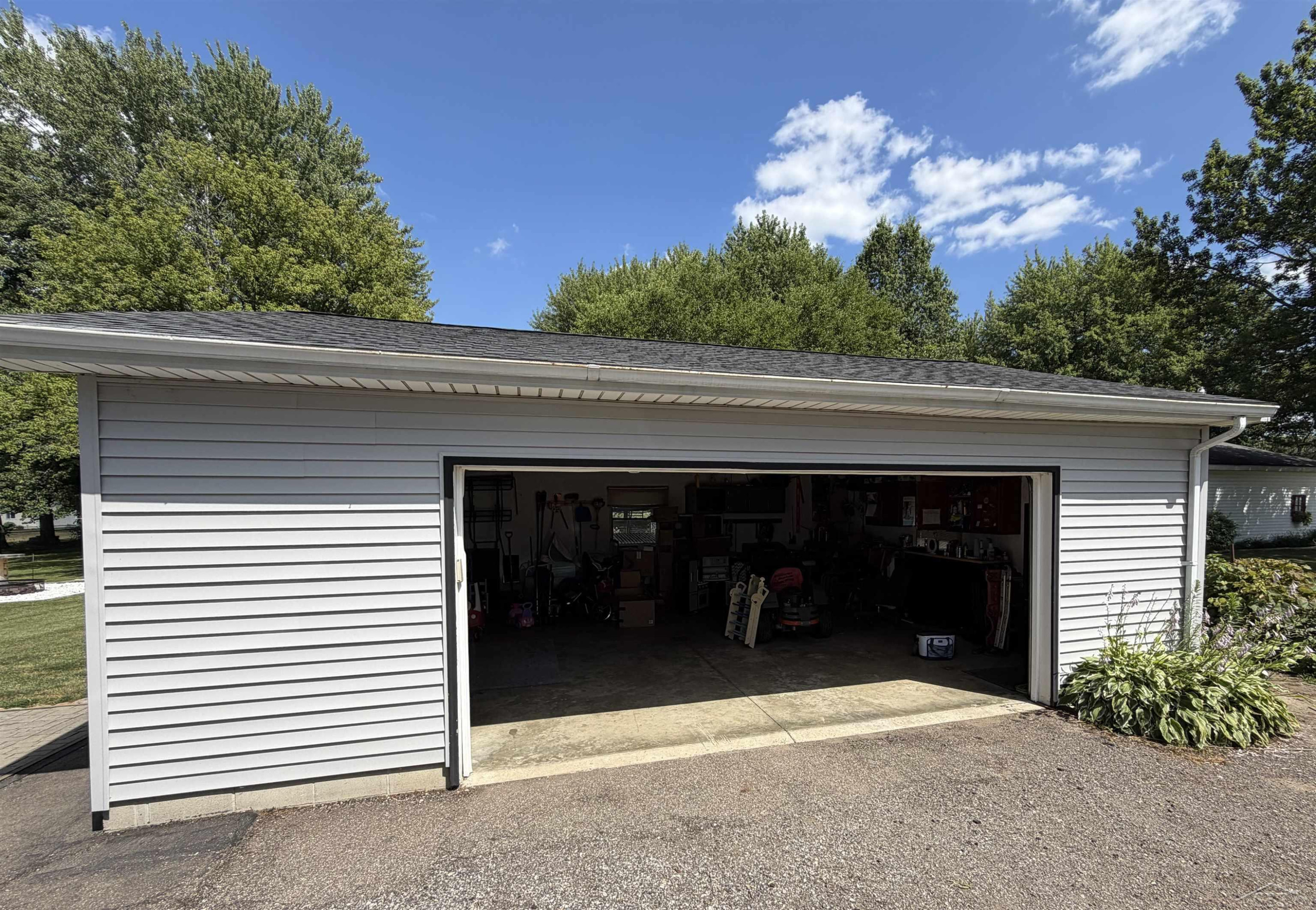 325 S Main Street, Chesaning, MI 48616 — Photo 17