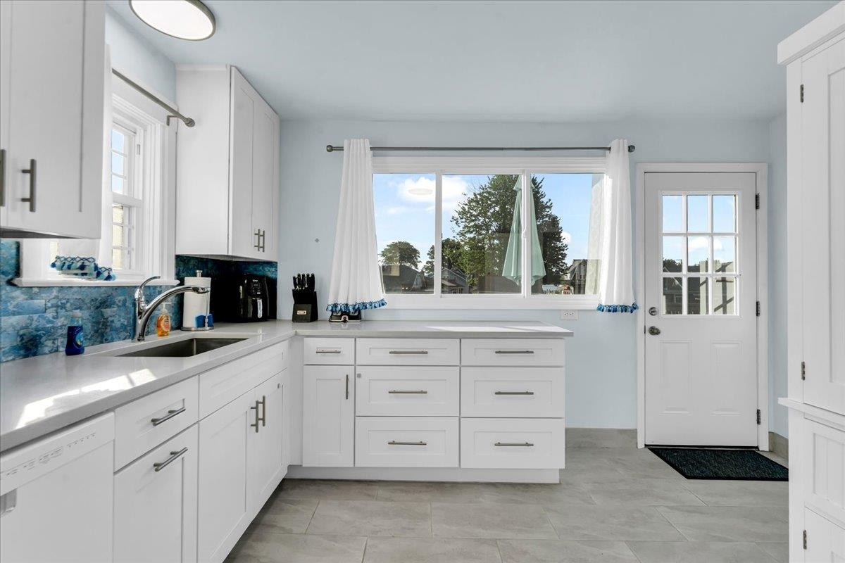 1748 Saint Clair River Drive, Algonac, MI 48001 — Photo 10