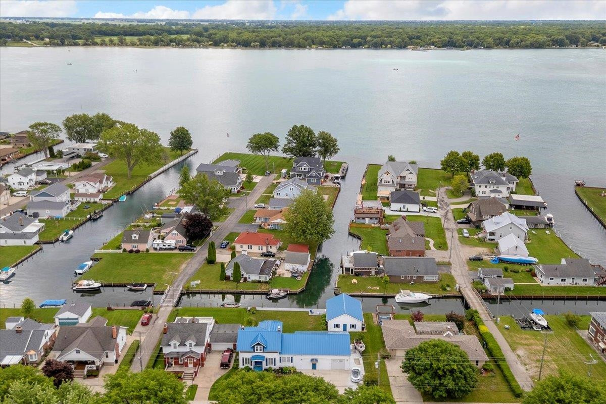 1748 Saint Clair River Drive, Algonac, MI 48001 — Photo 41
