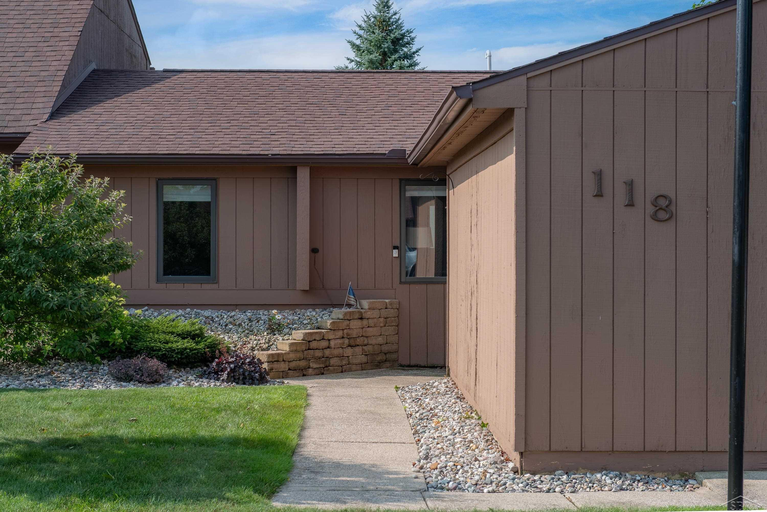 118 Darley Avenue, Auburn, MI 48611 — Photo 2