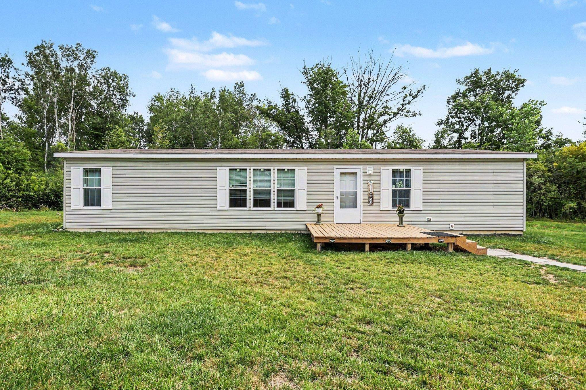 130 W Bradford Road, Midland, MI 48640