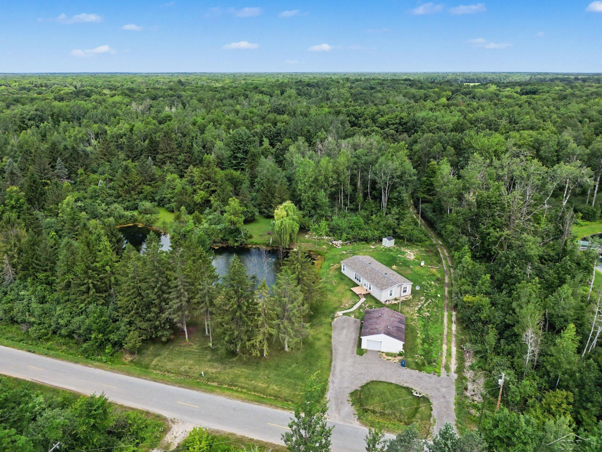 130 W Bradford Road, Midland, MI 48640 — Photo 28