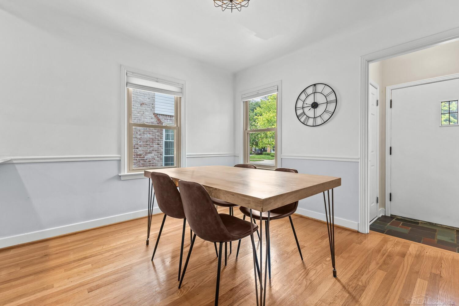 1521 Hampton Road, Grosse Pointe Woods, MI 48236 — Photo 4