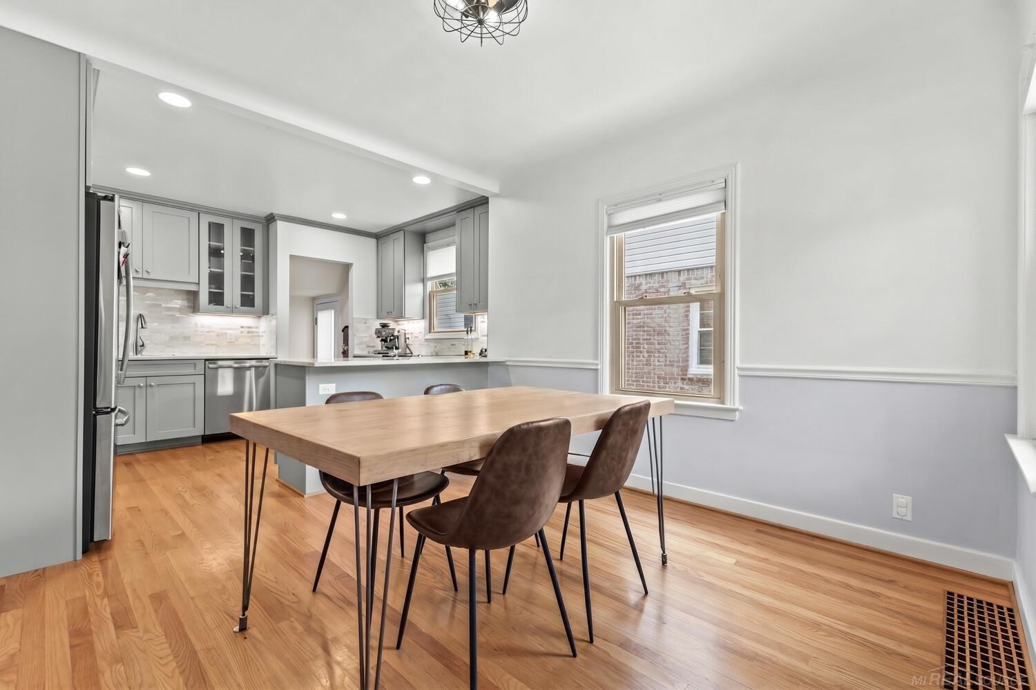 1521 Hampton Road, Grosse Pointe Woods, MI 48236 — Photo 5