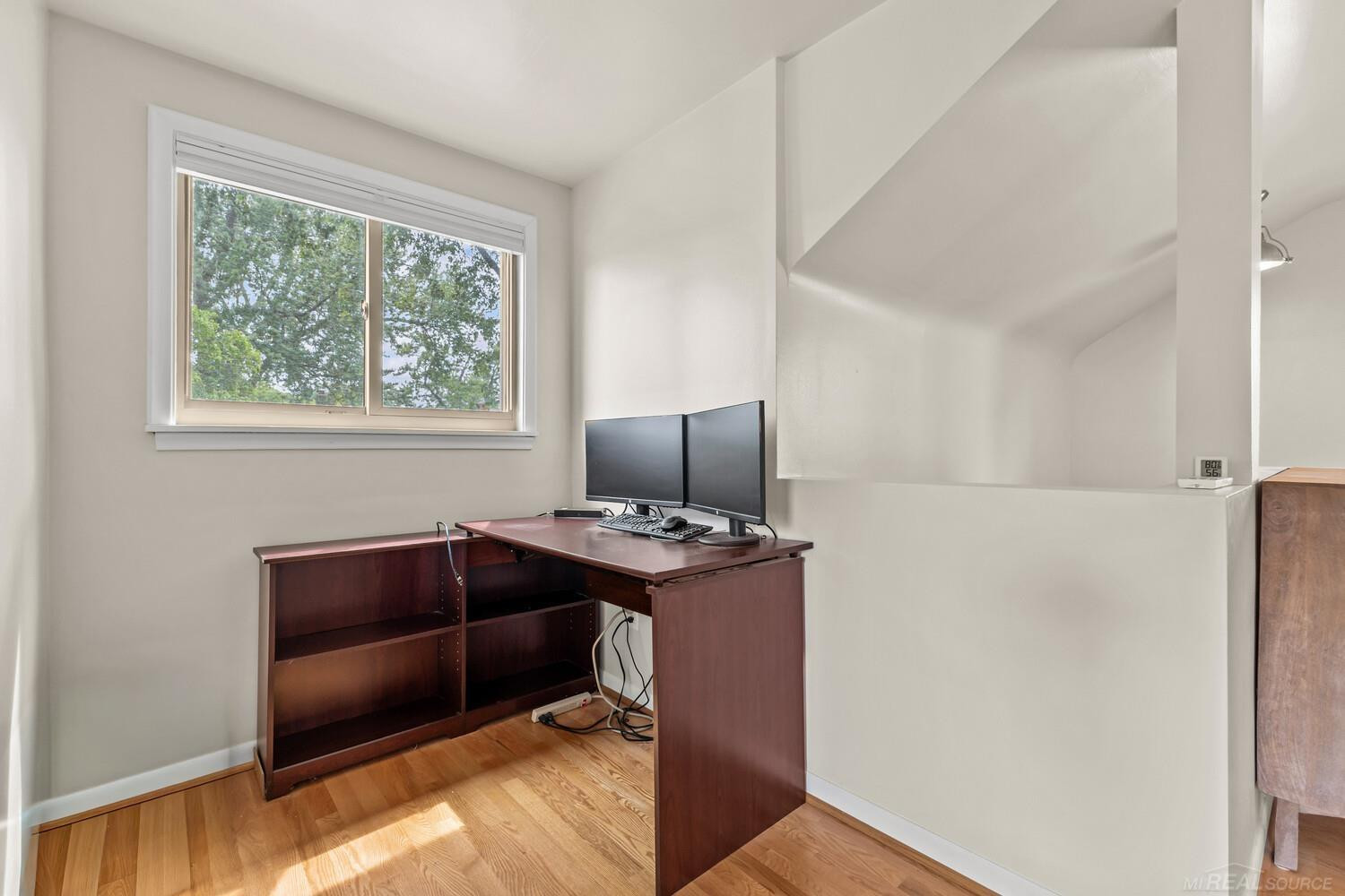 1521 Hampton Road, Grosse Pointe Woods, MI 48236 — Photo 18