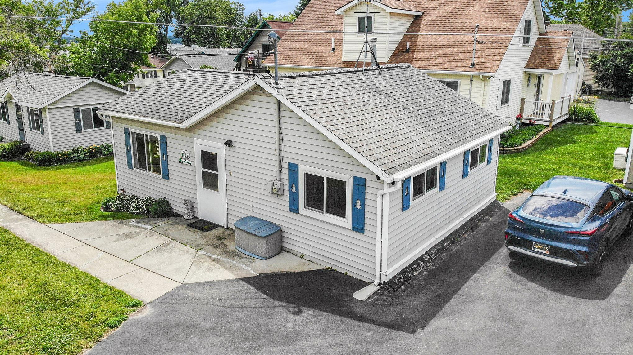 6366 W Houghton Lake Drive, Unit #6, Houghton Lake, MI 48629