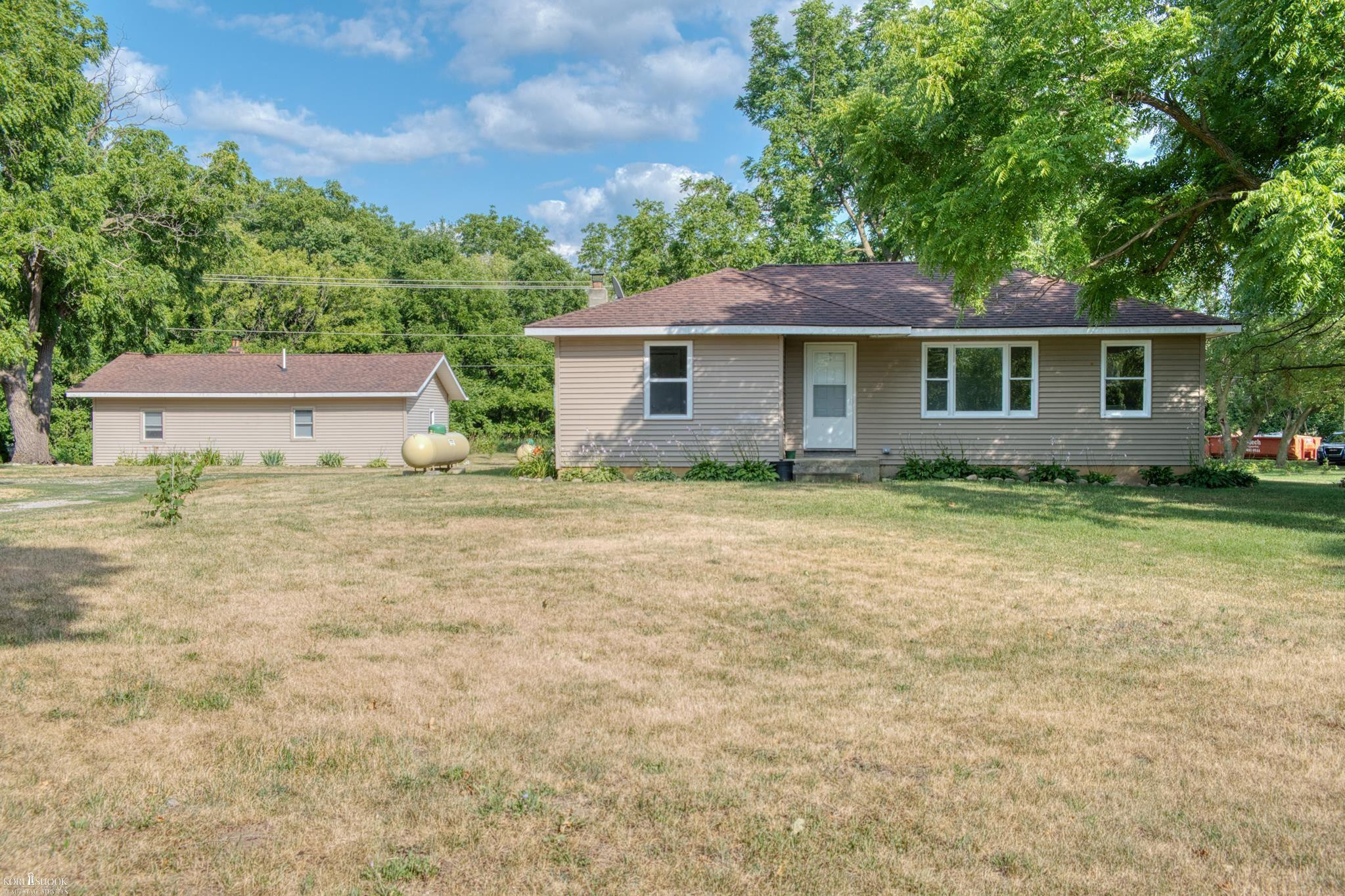 4802 Mill Road, 4802 1/2, Bancroft, MI 48414