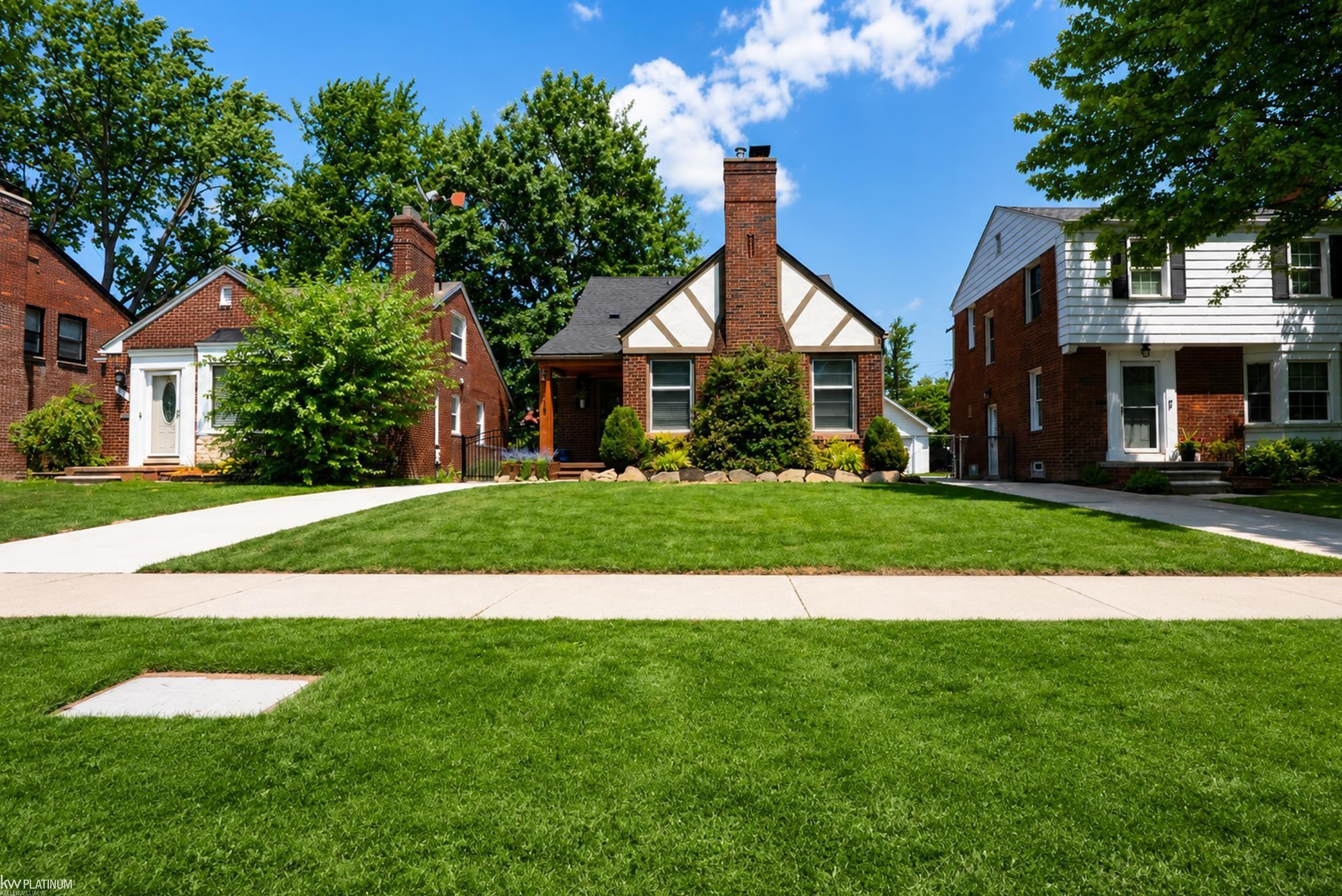2118 Lennon Street, Grosse Pointe Woods, MI 48236 — Photo 4