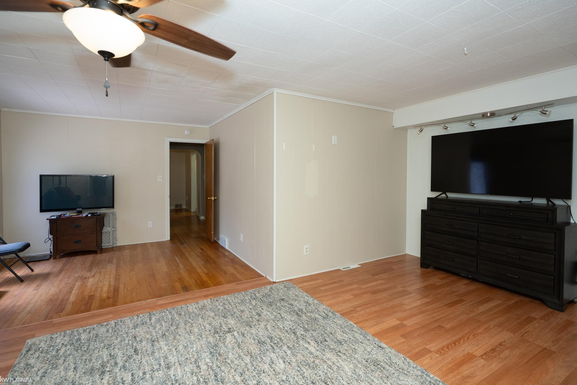 2118 Lennon Street, Grosse Pointe Woods, MI 48236 — Photo 19