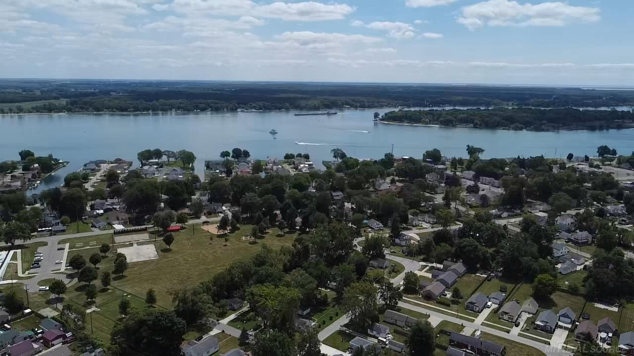1945 Saint Clair Blvd Boulevard, Algonac, MI 48001 — Photo 35