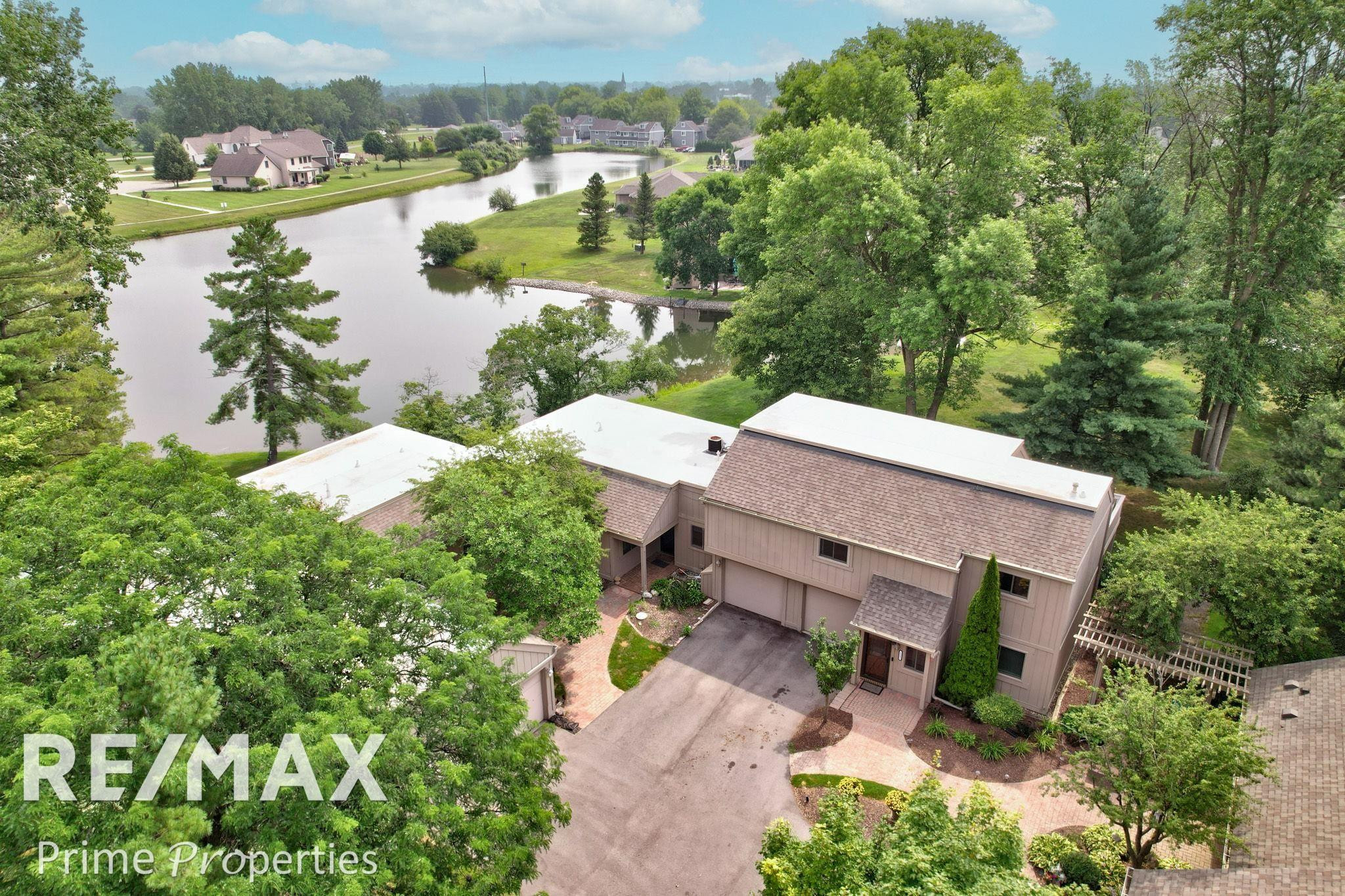 2383 Muirhead Drive, Bay City, MI 48706