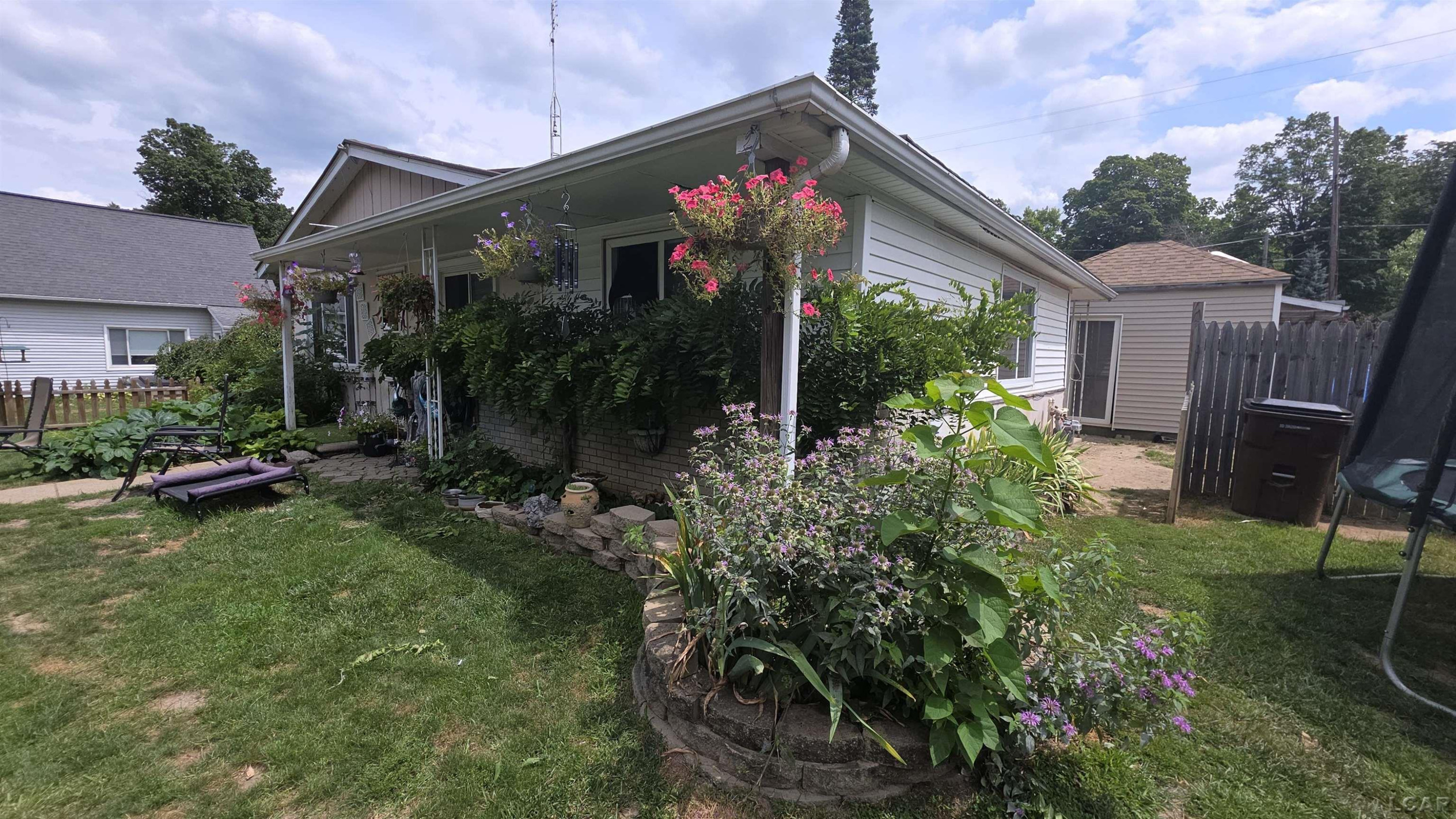 607 oak Street, Hudson, MI 49247 — Photo 3