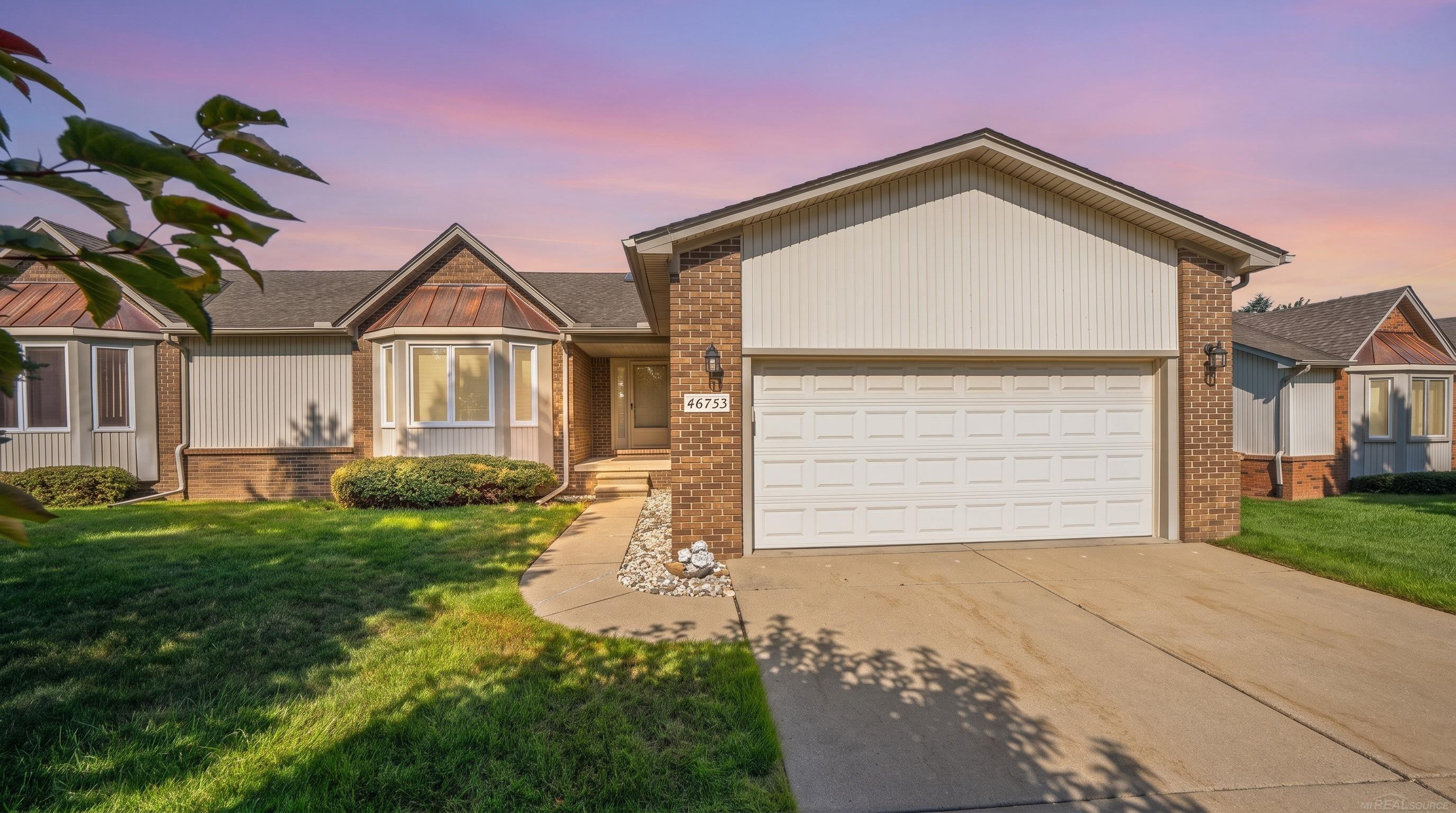 46753 Scotch Pine Lane, Unit 21 Building 11, Macomb, MI 48042