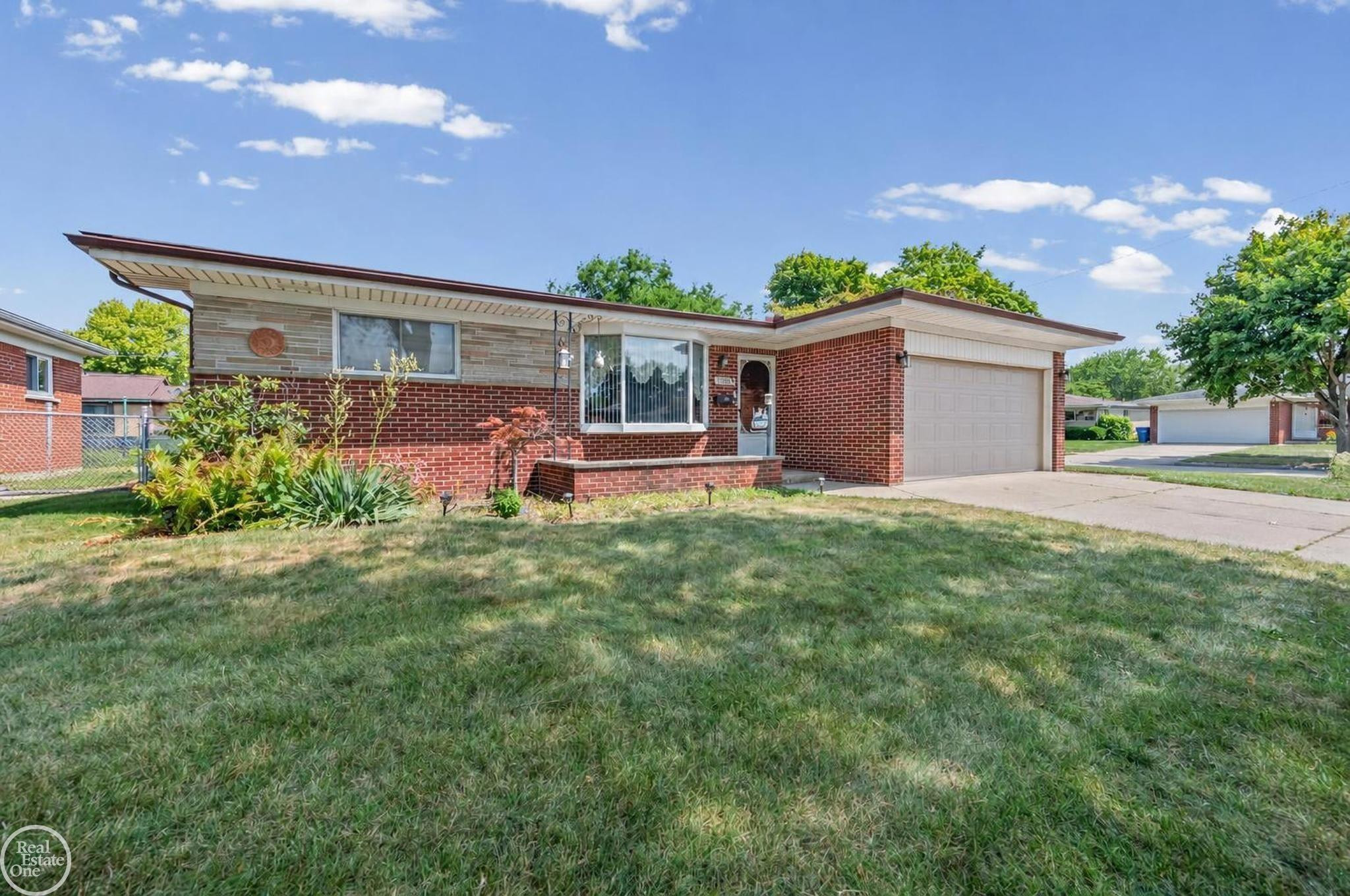 11963 Farnum Avenue, Warren, MI 48093