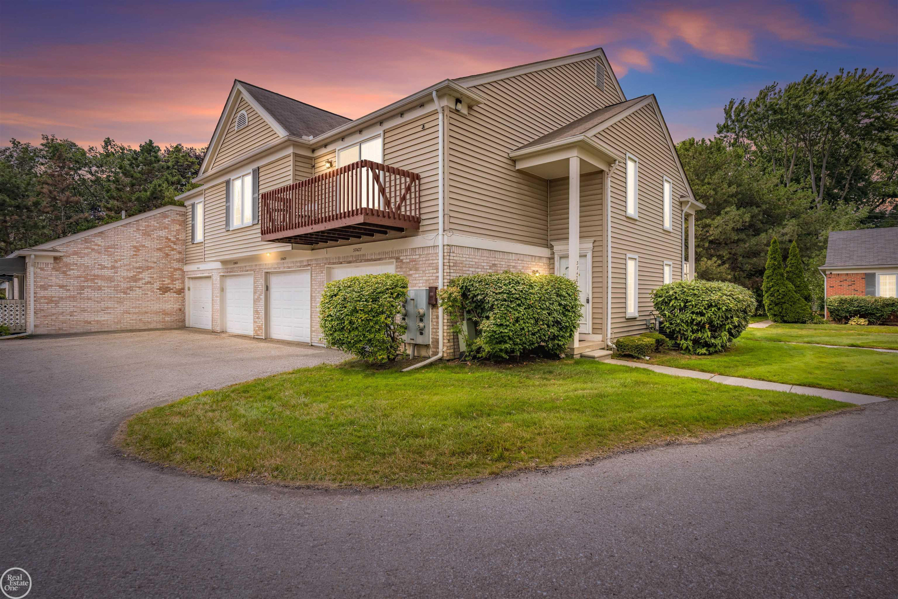 37427 Stonegate Circle, Clinton Twp, MI 48036