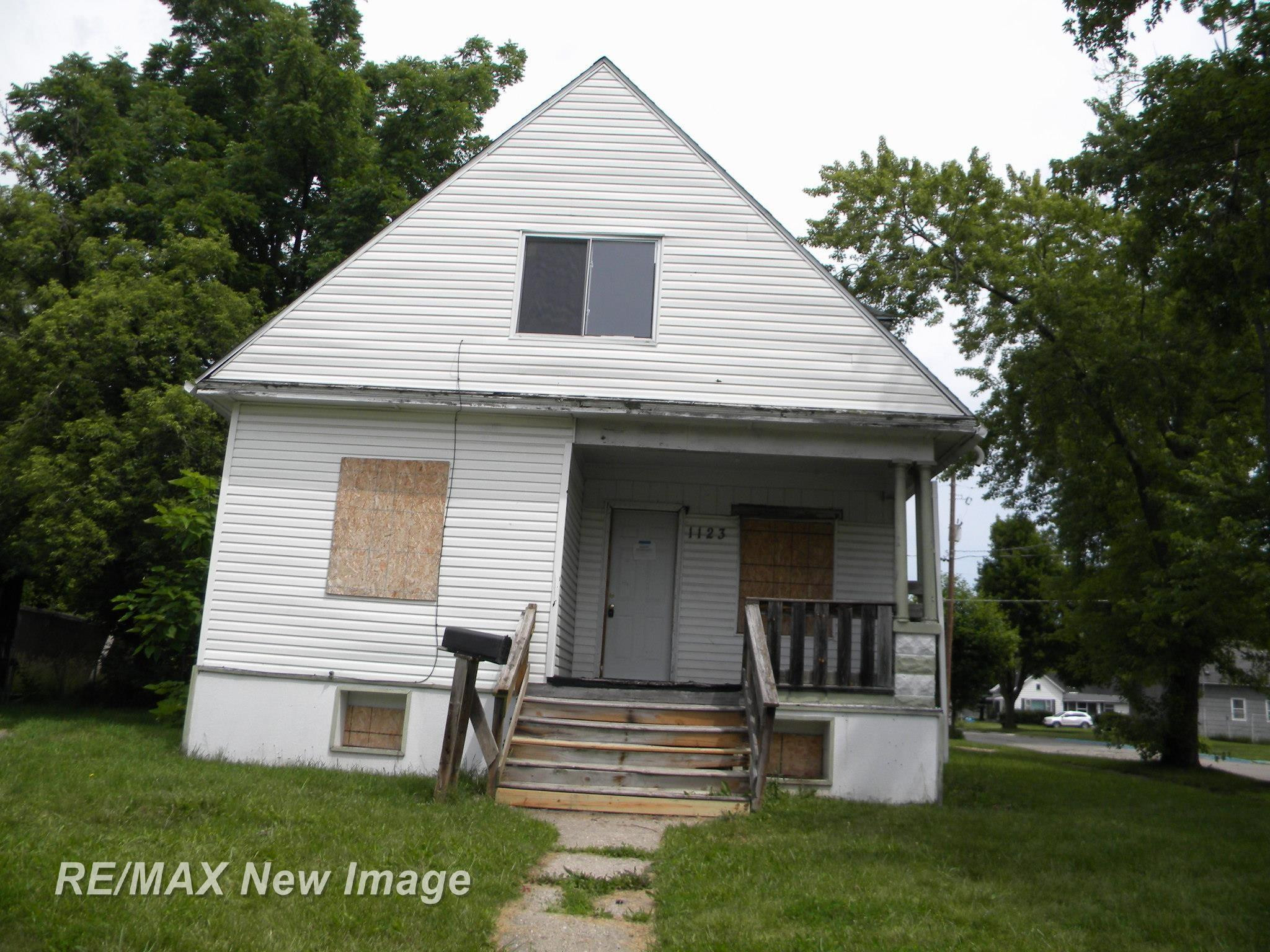 1123 Randolph Street, Saginaw, MI 48601