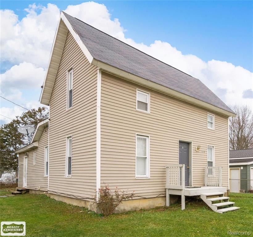 107 E Perry Street, Durand, MI 48429