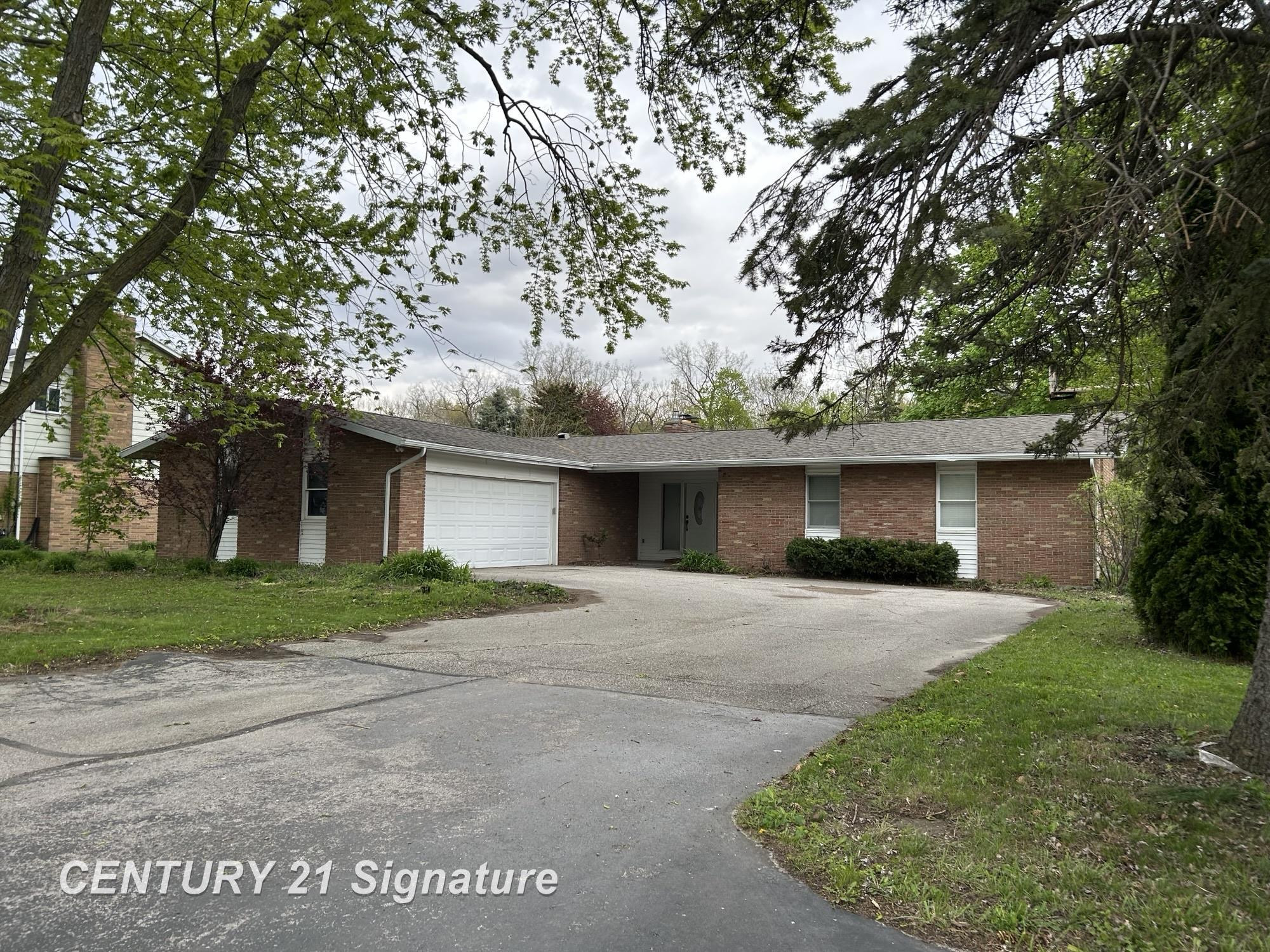 5144 Heidi Lane, Saginaw, MI 48604