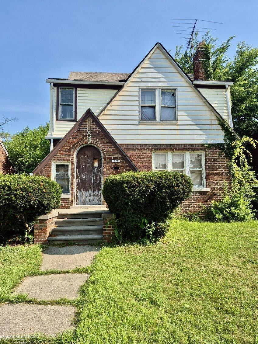 14045 Edmore Drive