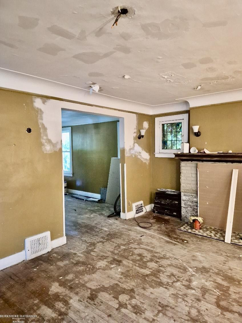 14045 Edmore Drive - Photo 4