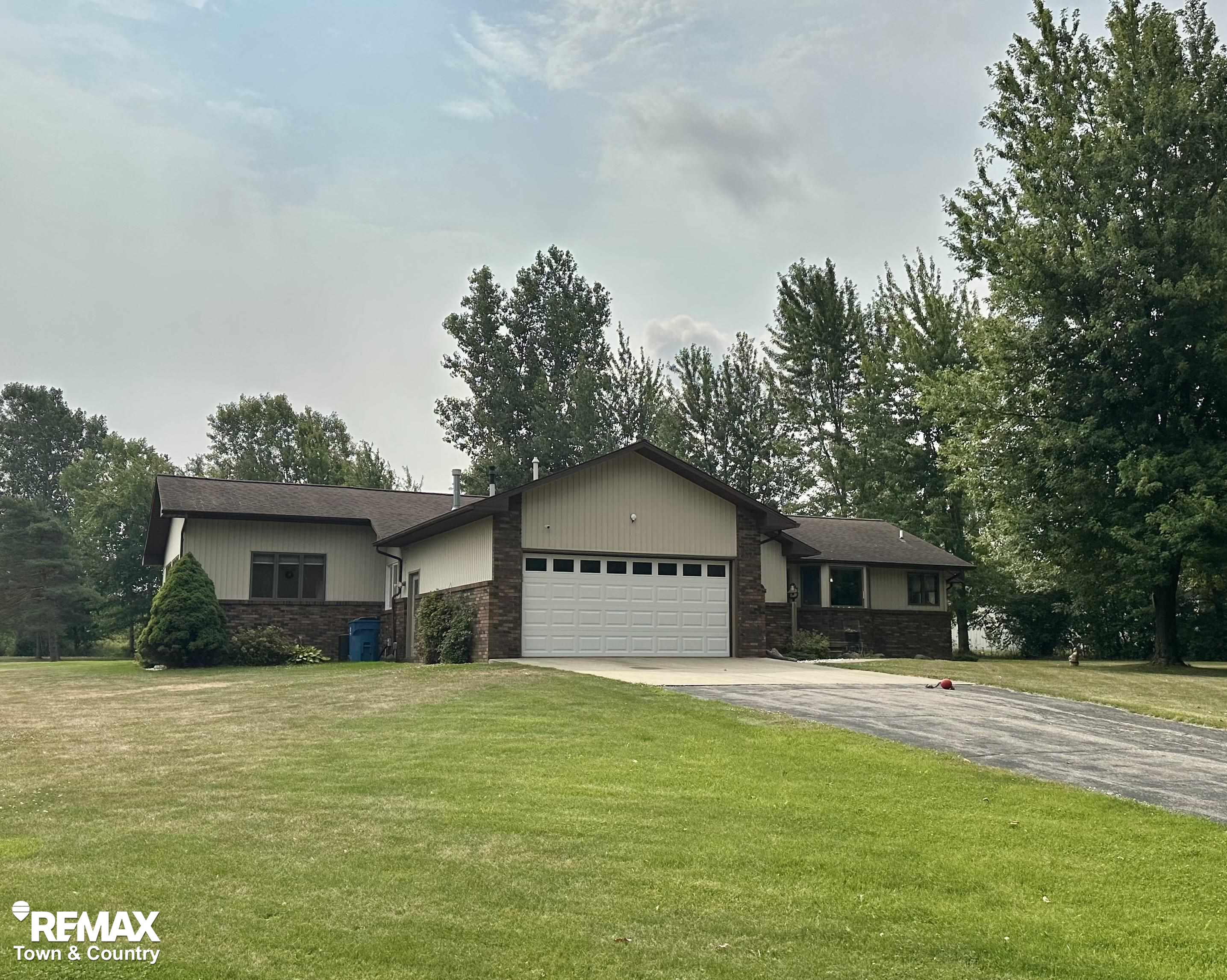 1070 N Morrish Road, Flint, MI 48532 — Photo 2
