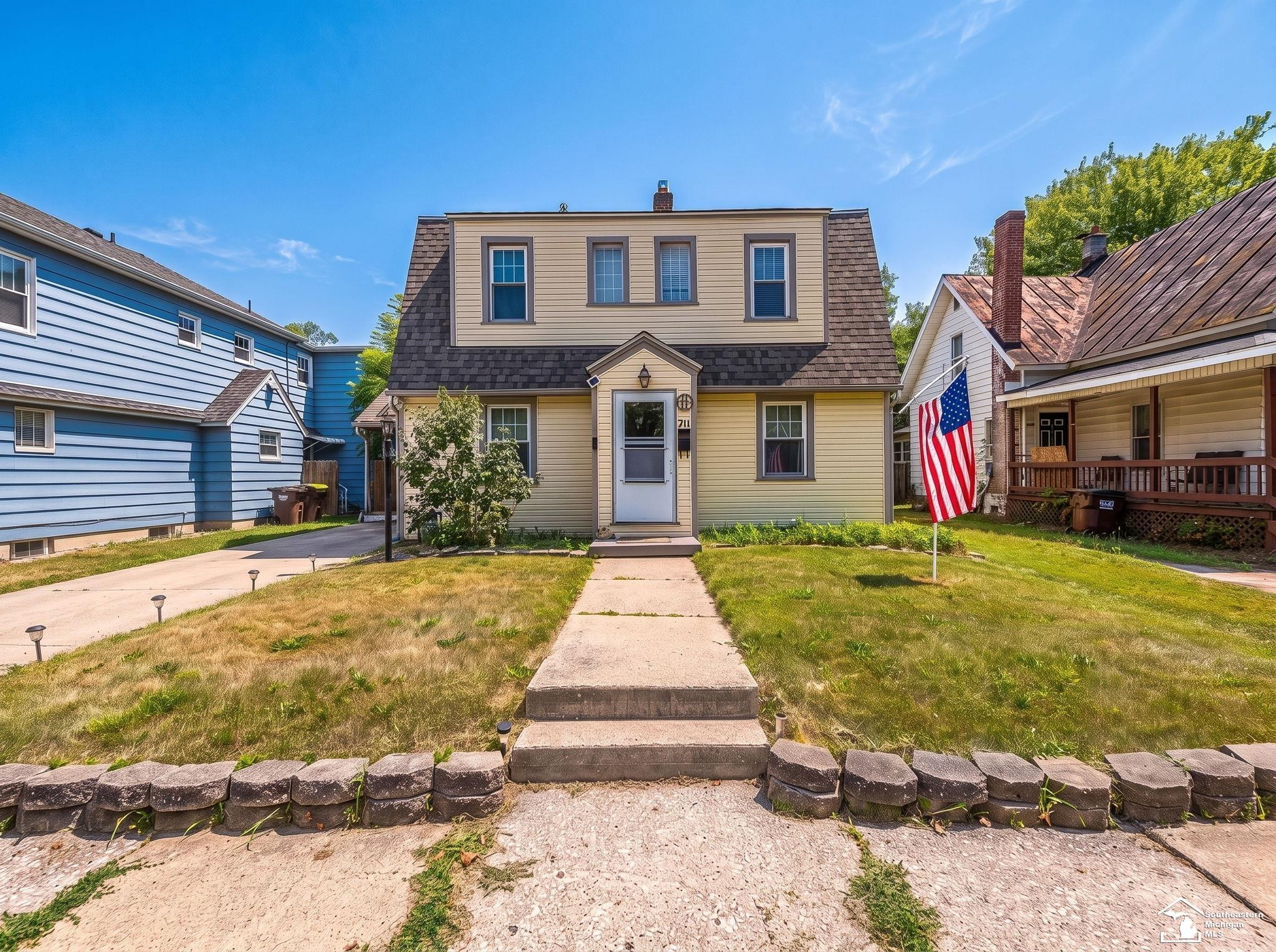 711 Harrison Street, Monroe, MI 48161