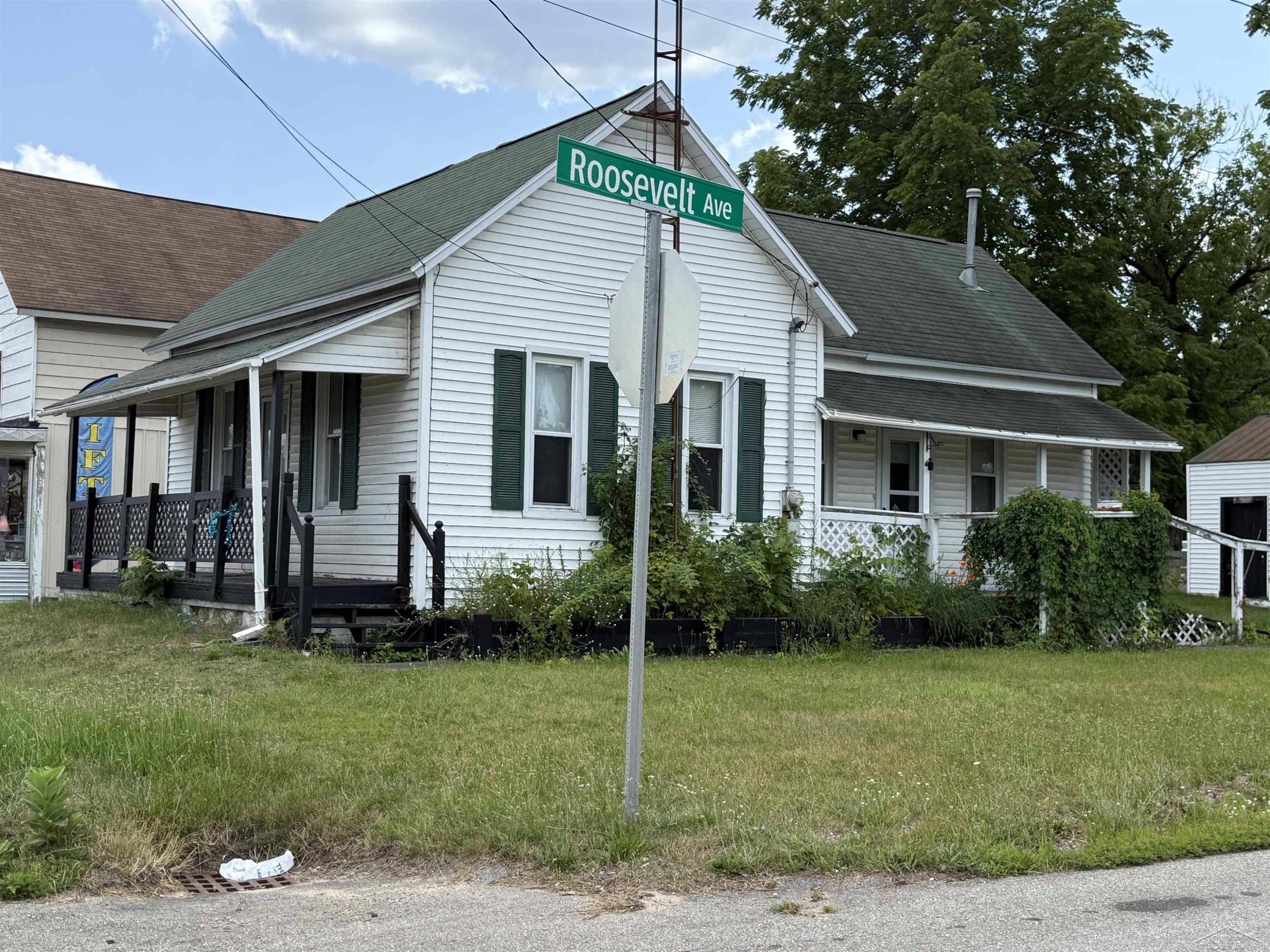 5931 W Houghton Lake Road, Houghton Lake, MI 48629