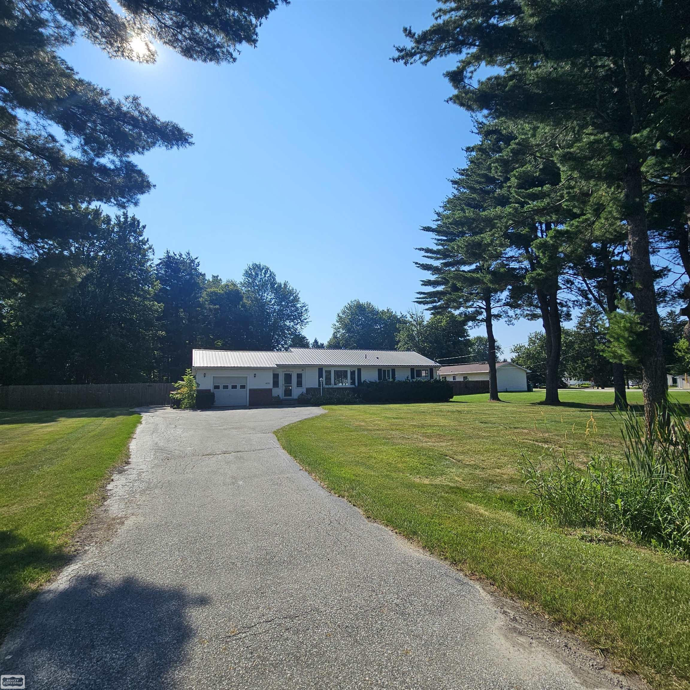 3177 Beach Road, Port Huron, MI 48060